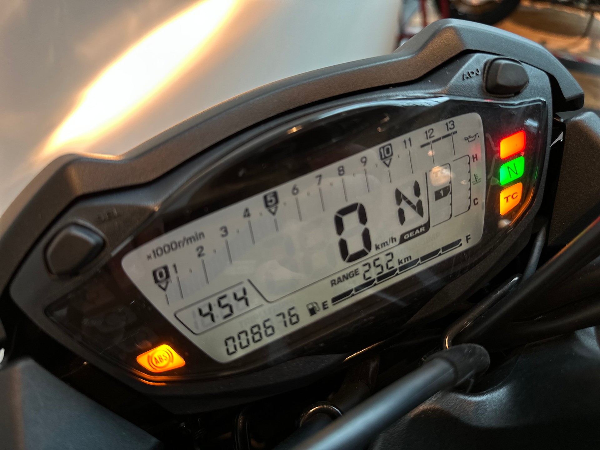 SUZUKI GSX-S 1000 L8-M0-image-4