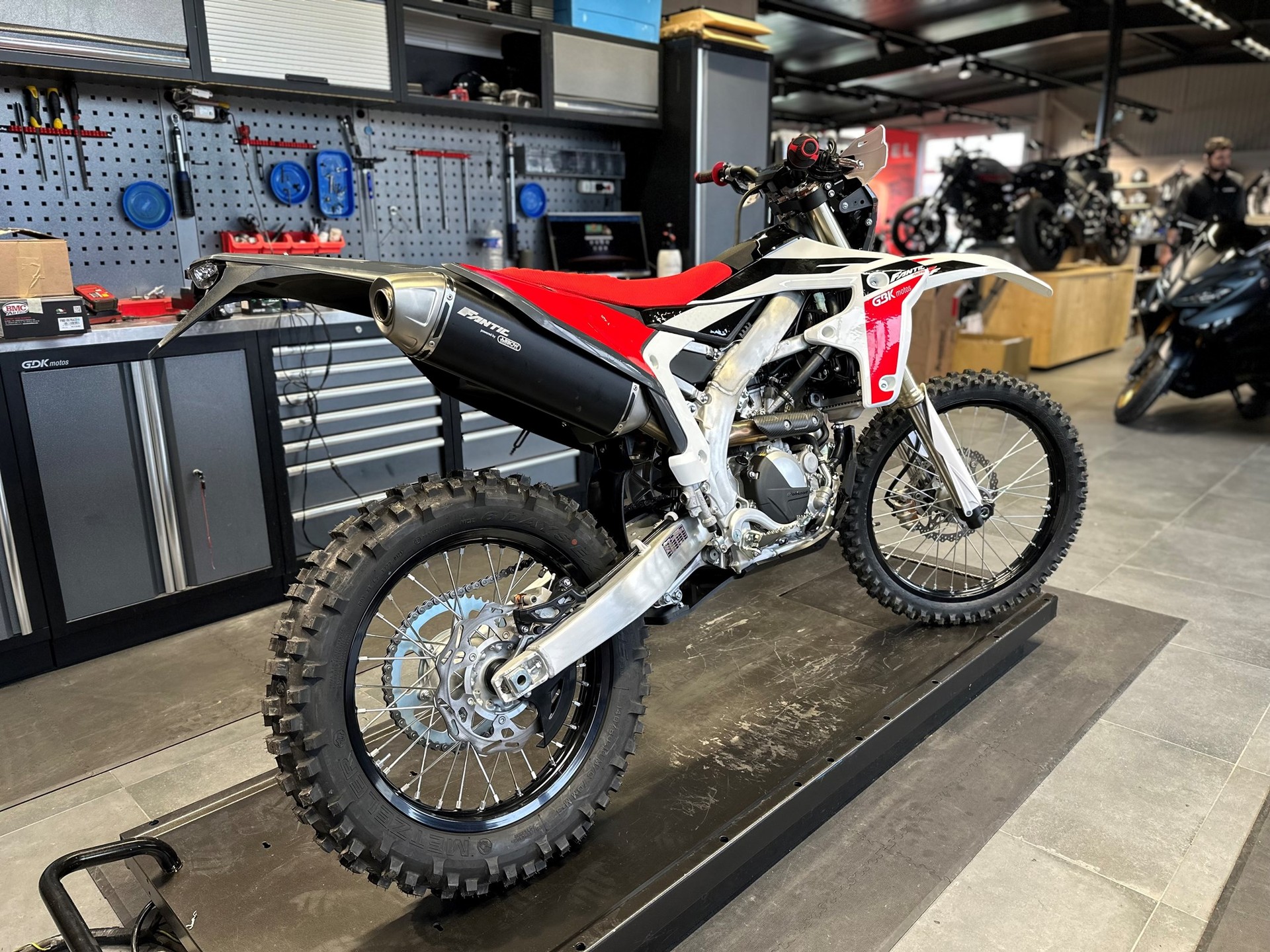 FANTIC MOTOR XE-F 250-showroom-element-1