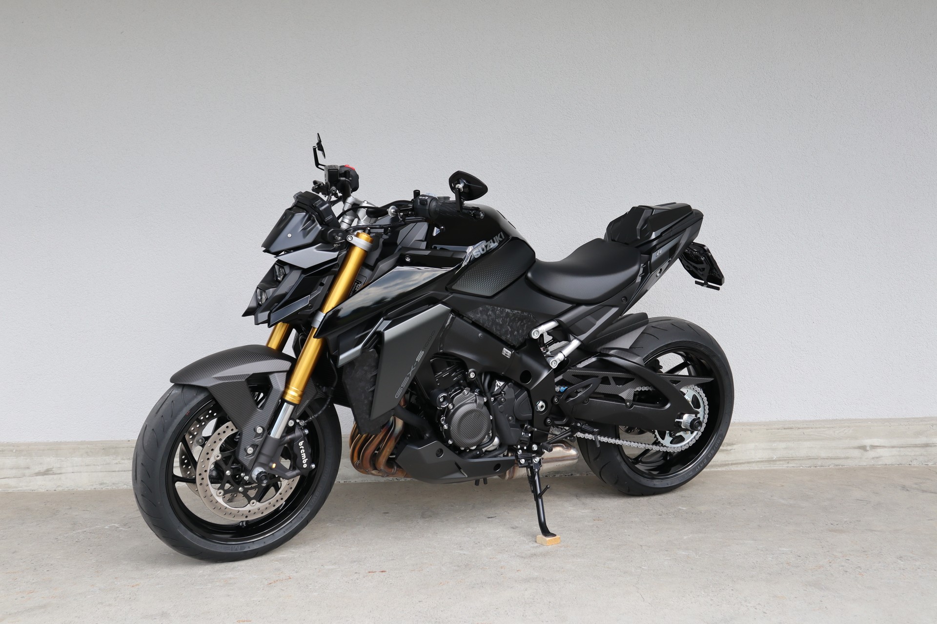 SUZUKI GSX-S 1000-image-4