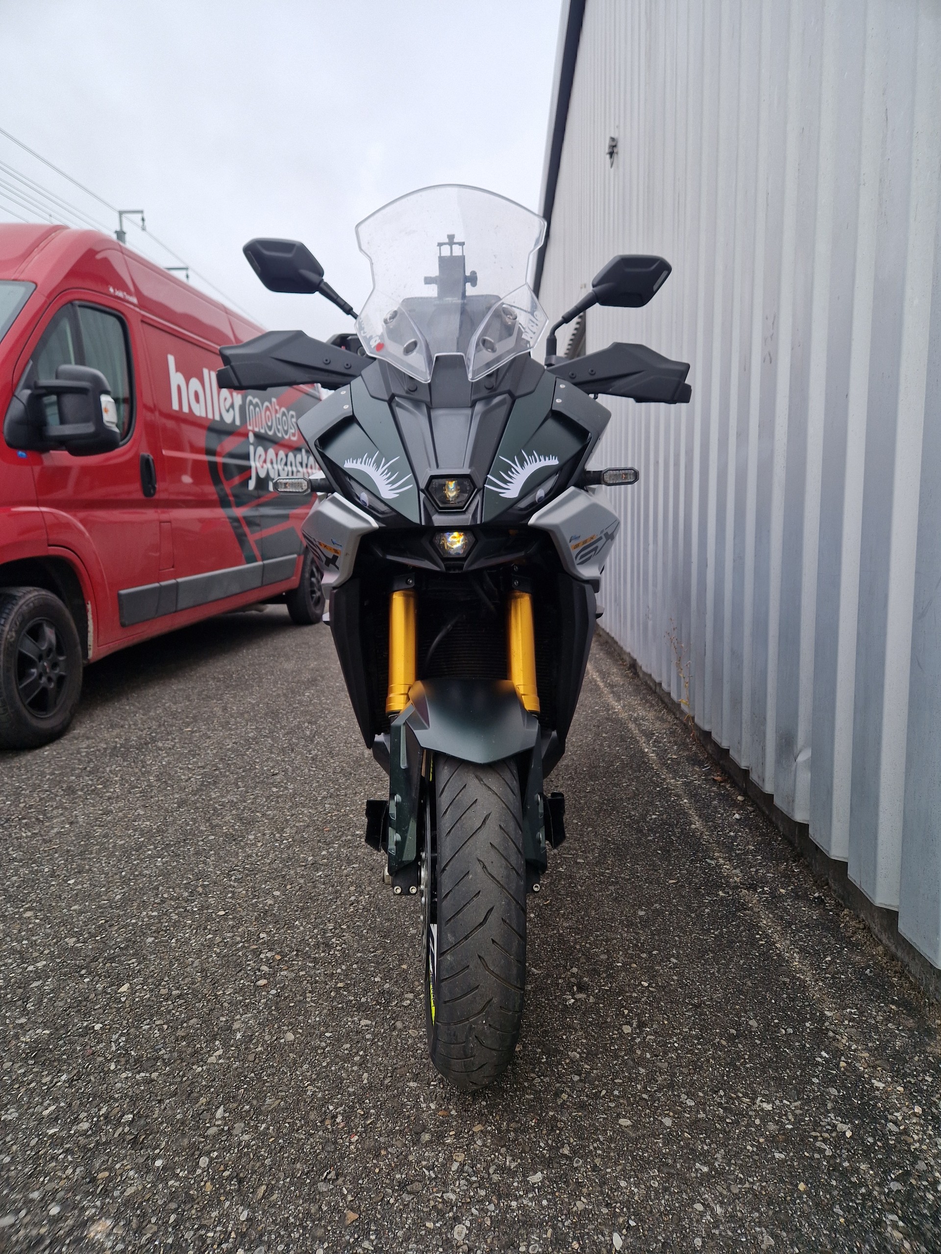 SUZUKI GSX-S 1000 GX Travel KUNDENAUFTRAG-showroom-element-2