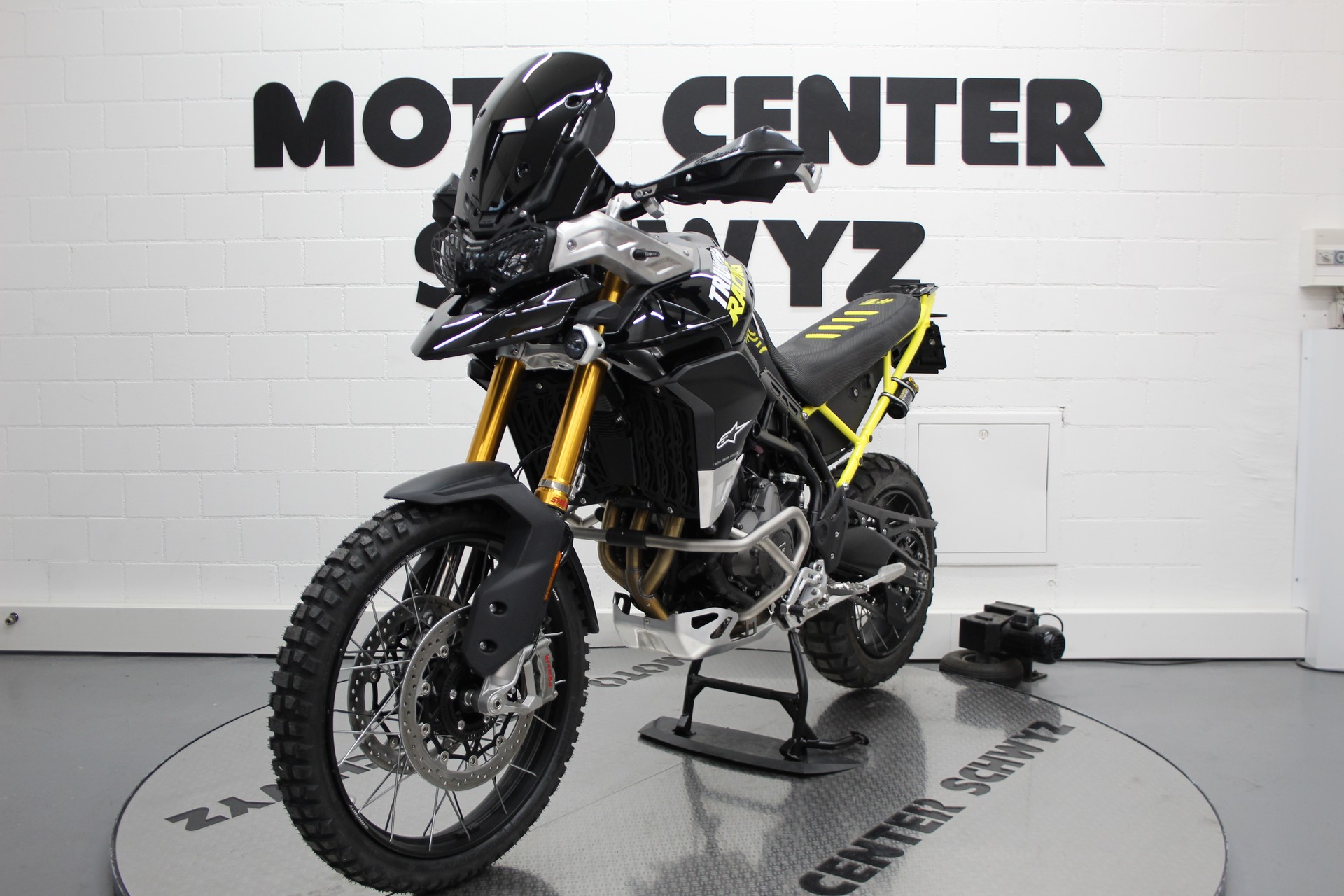 TRIUMPH Tiger 900 Rally Pro-showroom-element-3