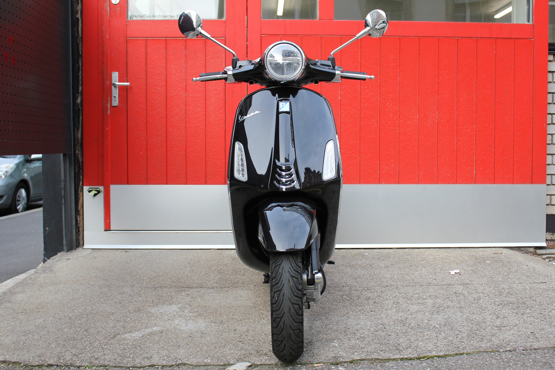 PIAGGIO Vespa Elettrica L1 45km/h Full Electric-showroom-element-2