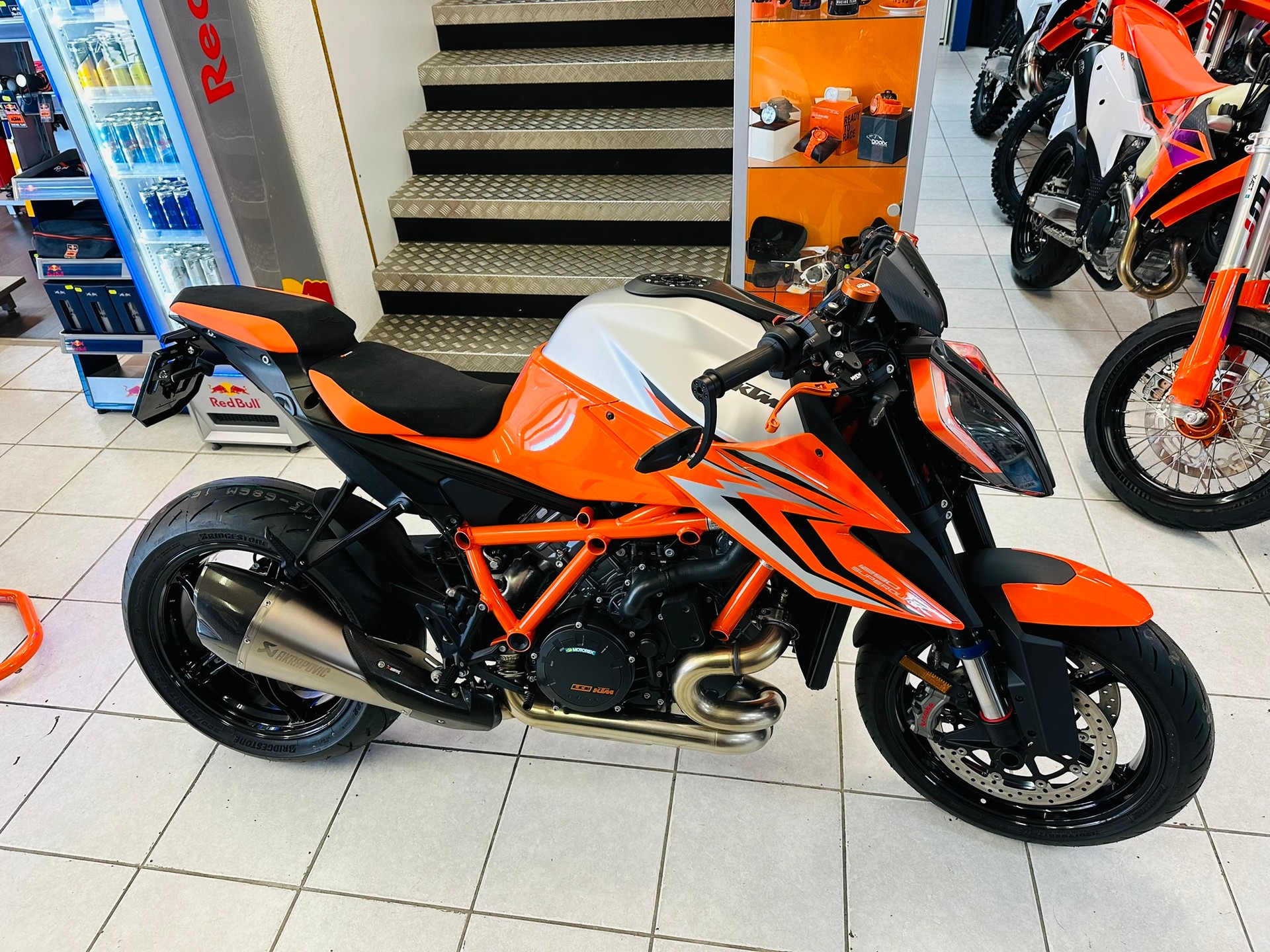 KTM 1290 Super Duke R EVO
