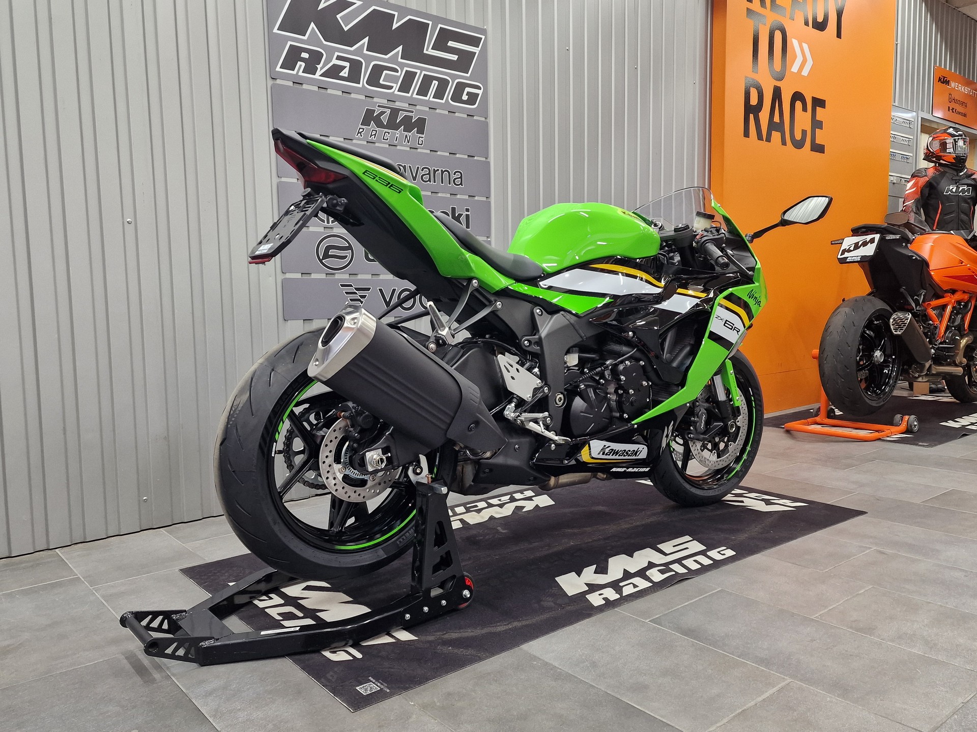 KAWASAKI Ninja ZX-6R-showroom-element-2