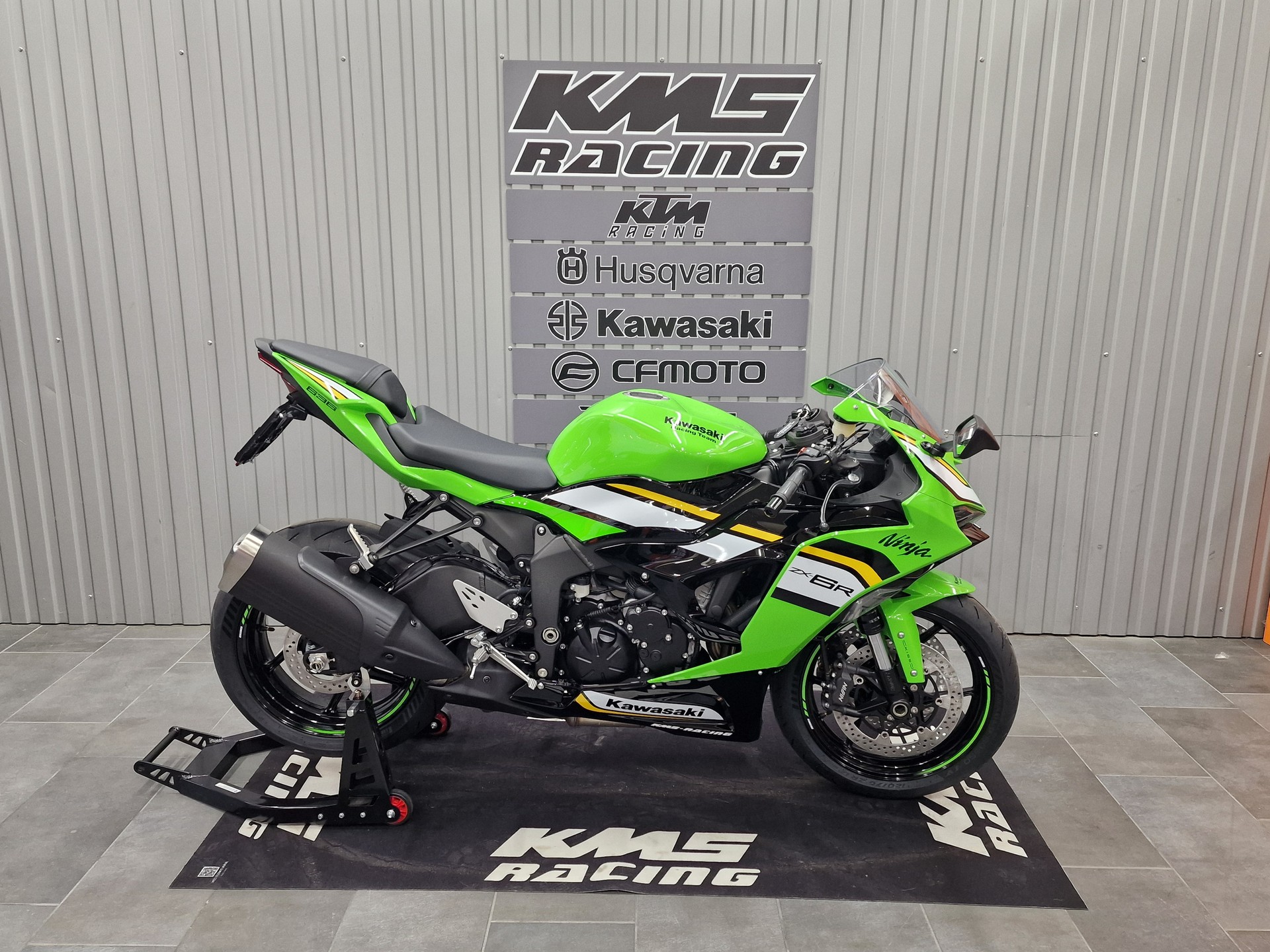 KAWASAKI Ninja ZX-6R