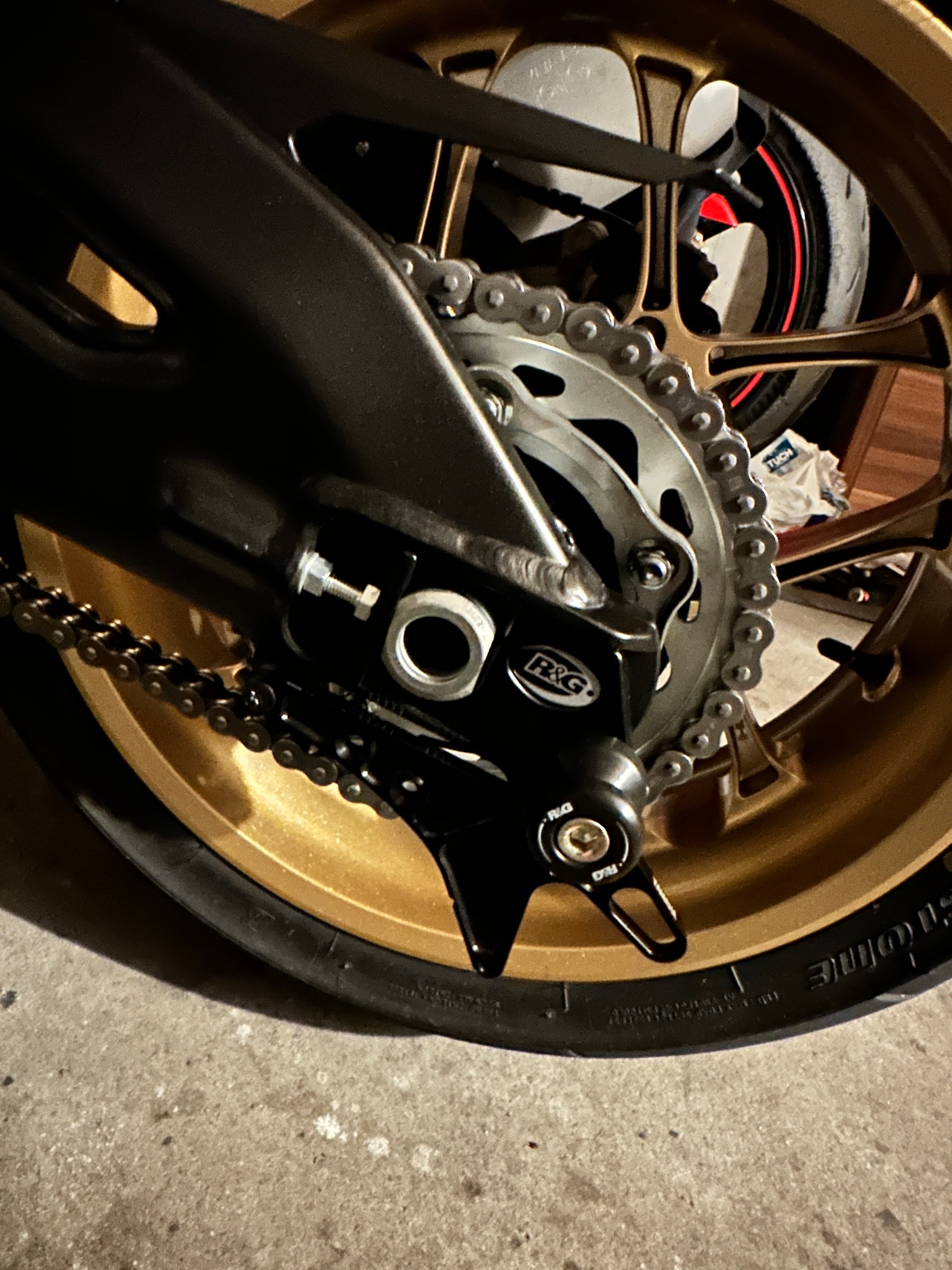 YAMAHA YZF-R1 World GP 60th-image-13