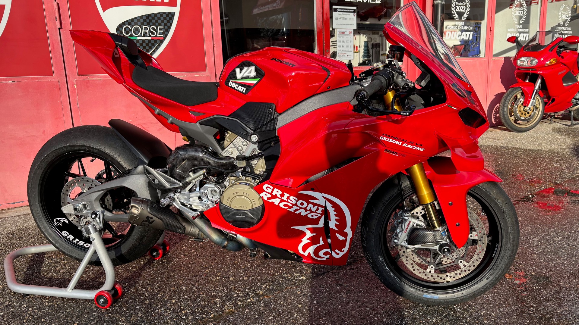 DUCATI Racing