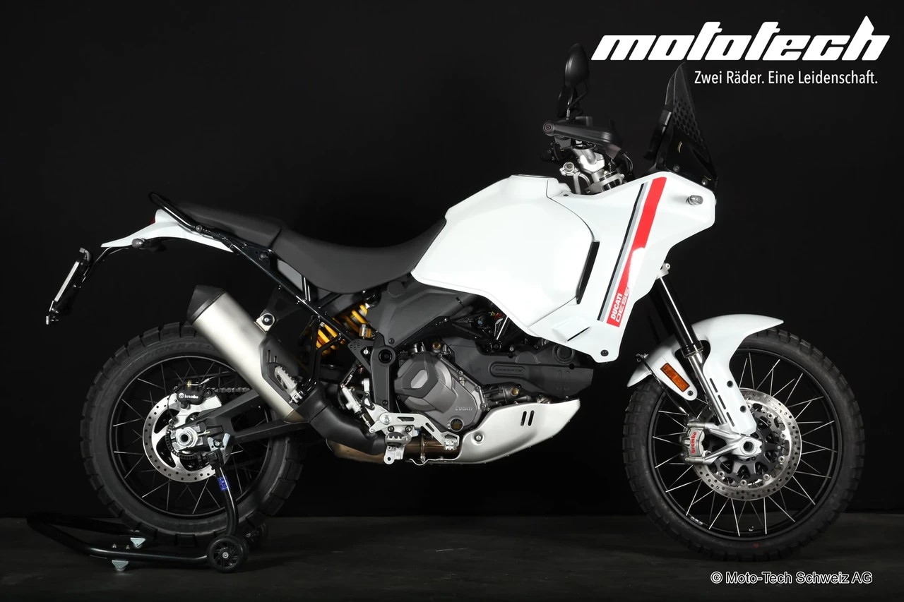 DUCATI Desert X-showroom-element-2