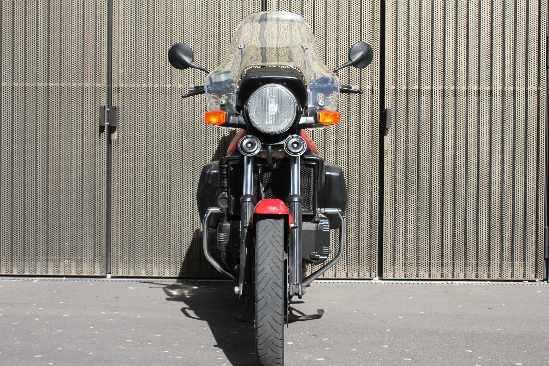 BMW K 100-showroom-element-1