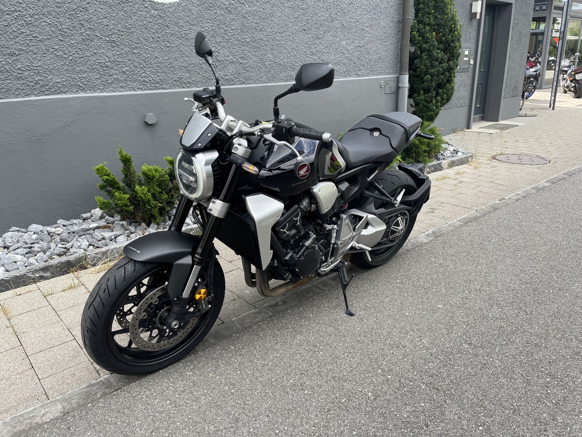 HONDA CB 1000 R ABS-image-0