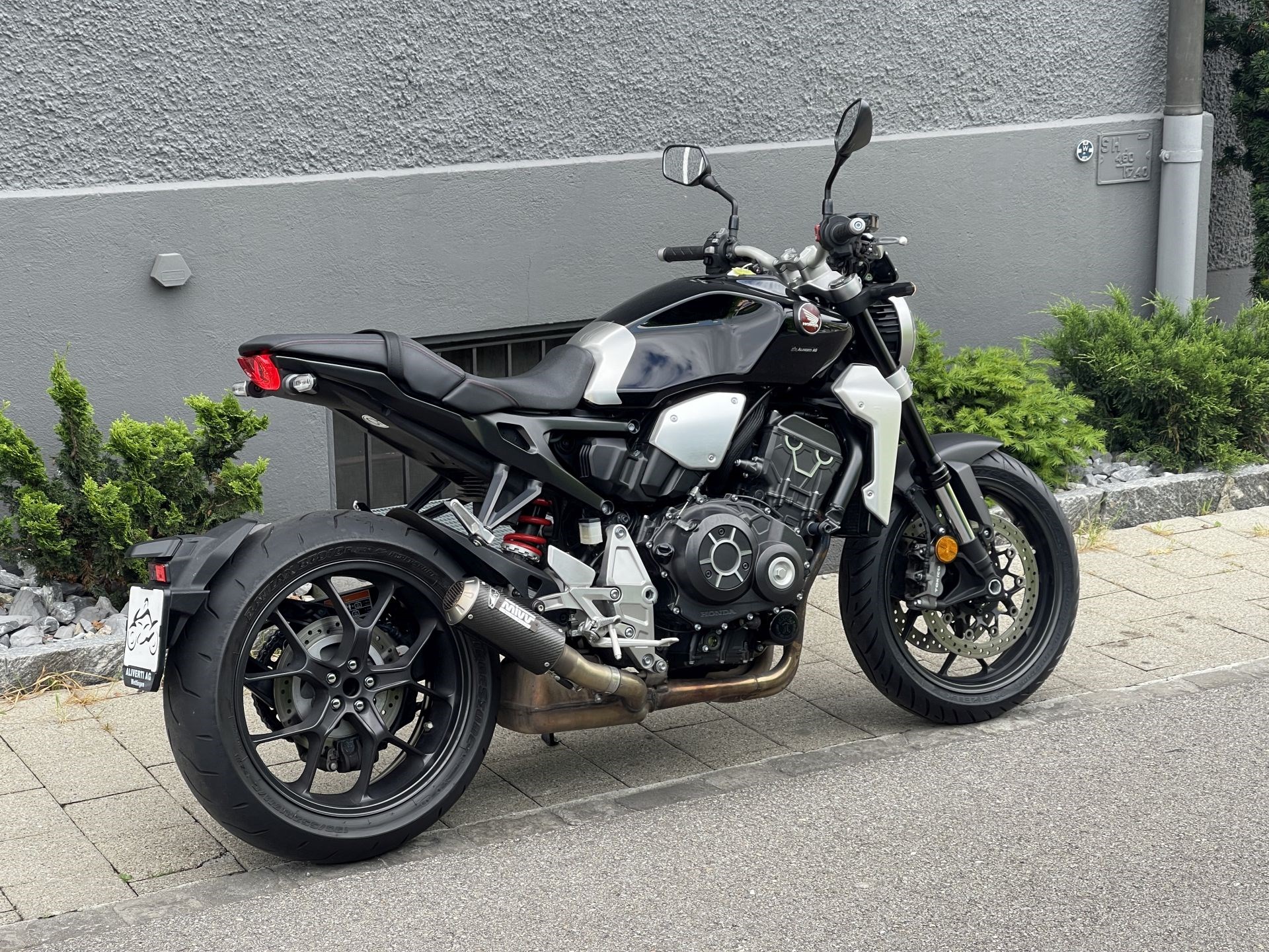 HONDA CB 1000 R ABS-image-4
