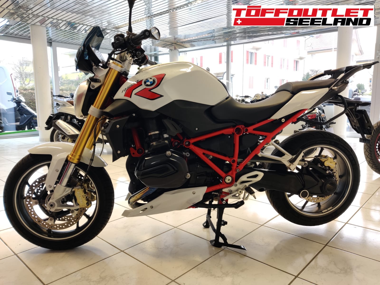 BMW R 1200 R ABS-showroom-element-2