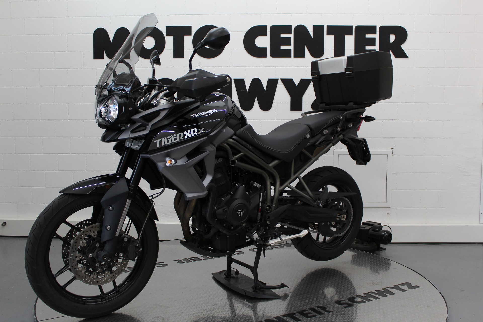 TRIUMPH Tiger 800 XRx ABS-showroom-element-3