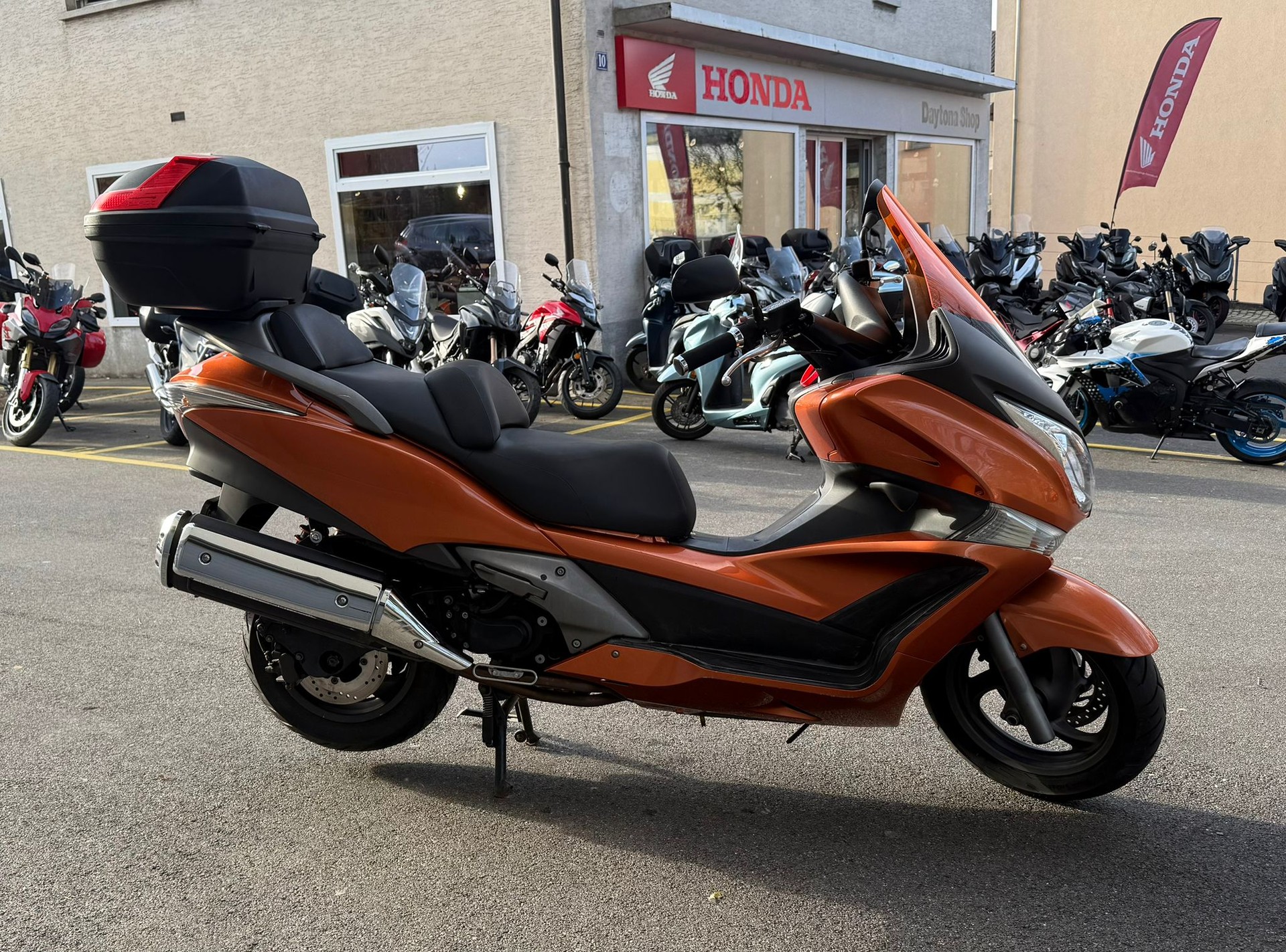 HONDA FJS 400-showroom-element-3