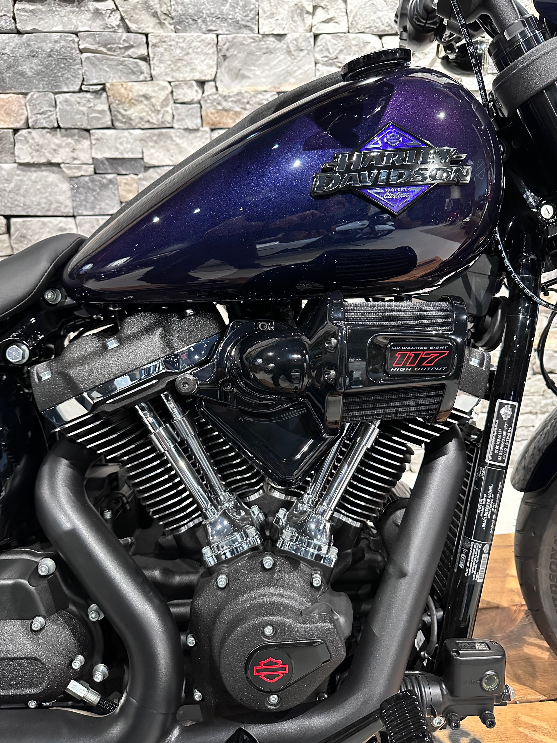 HARLEY-DAVIDSON Lowrider S-showroom-element-3