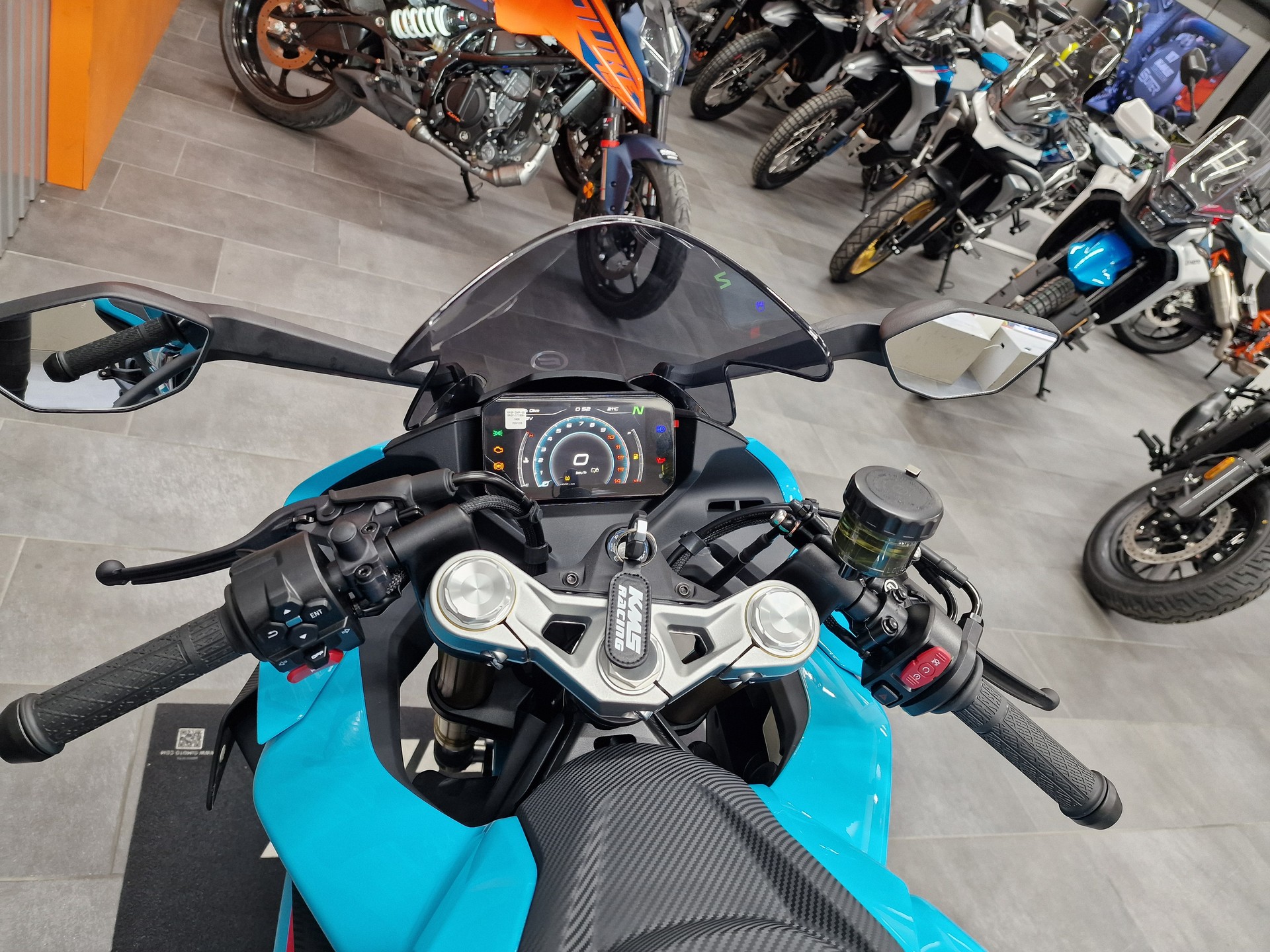 CF MOTO 450 SR Aspar Team-showroom-element-3