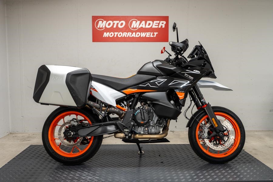 KTM 890 SMT-showroom-element-1