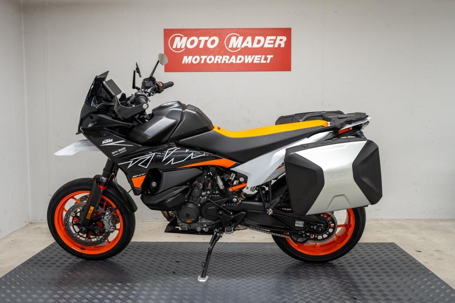 KTM 890 SMT-showroom-element-2