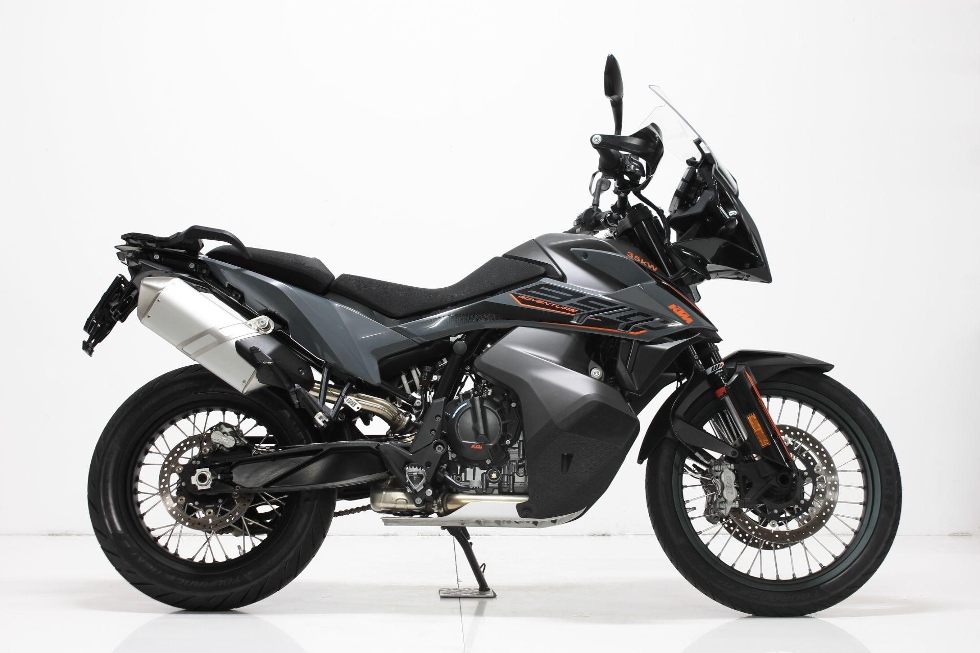 KTM 890 Adventure L-showroom-element-1