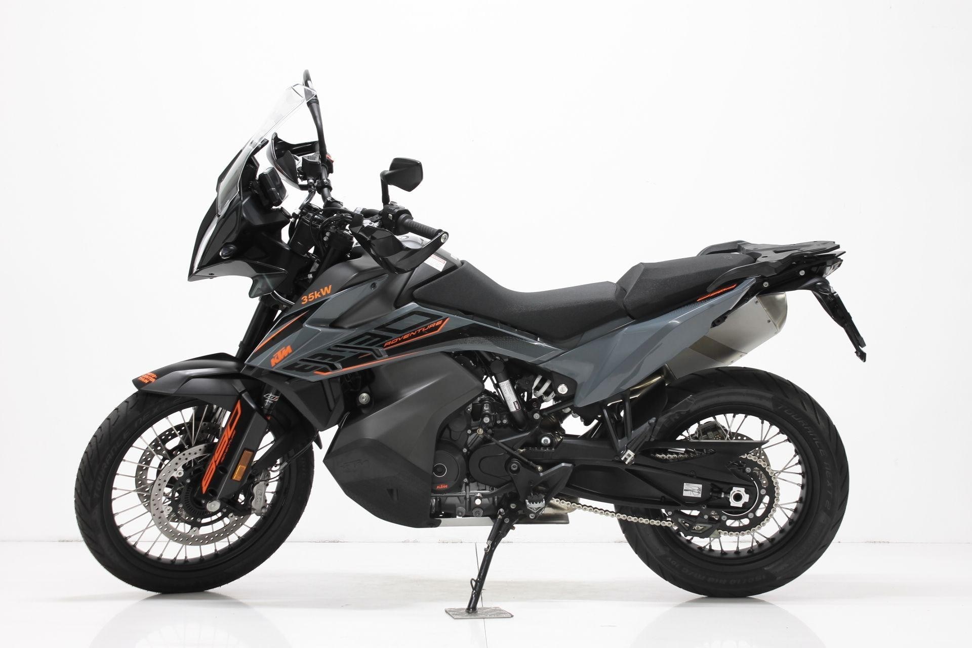 KTM 890 Adventure L-showroom-element-2
