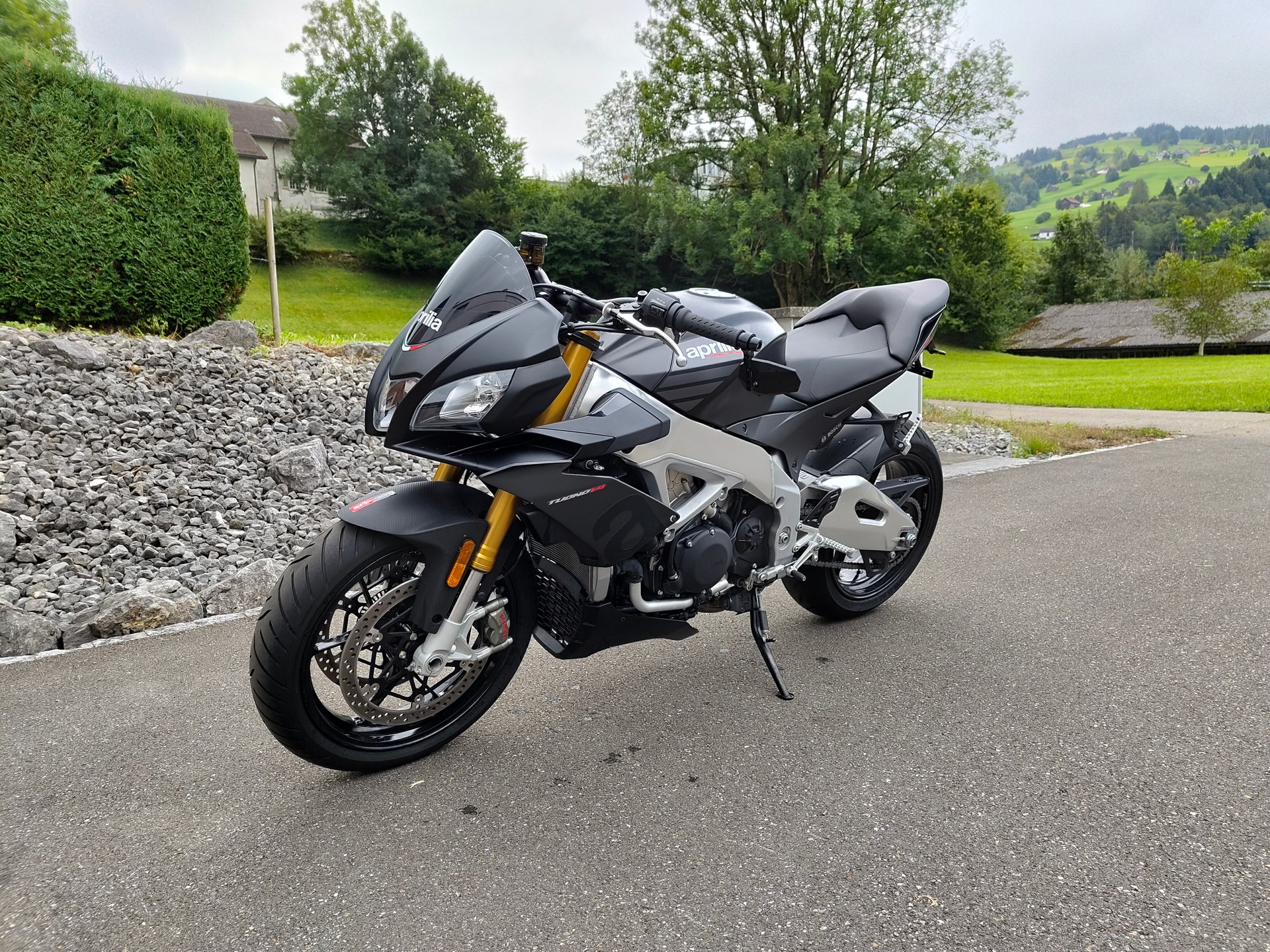 APRILIA Tuono V4 1100 RR