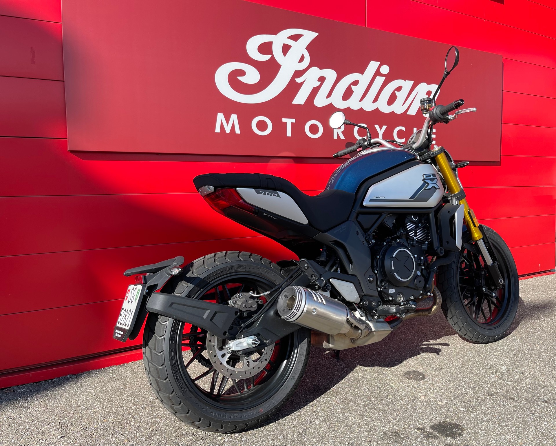 CF MOTO 700 CL-X Heritage-showroom-element-2
