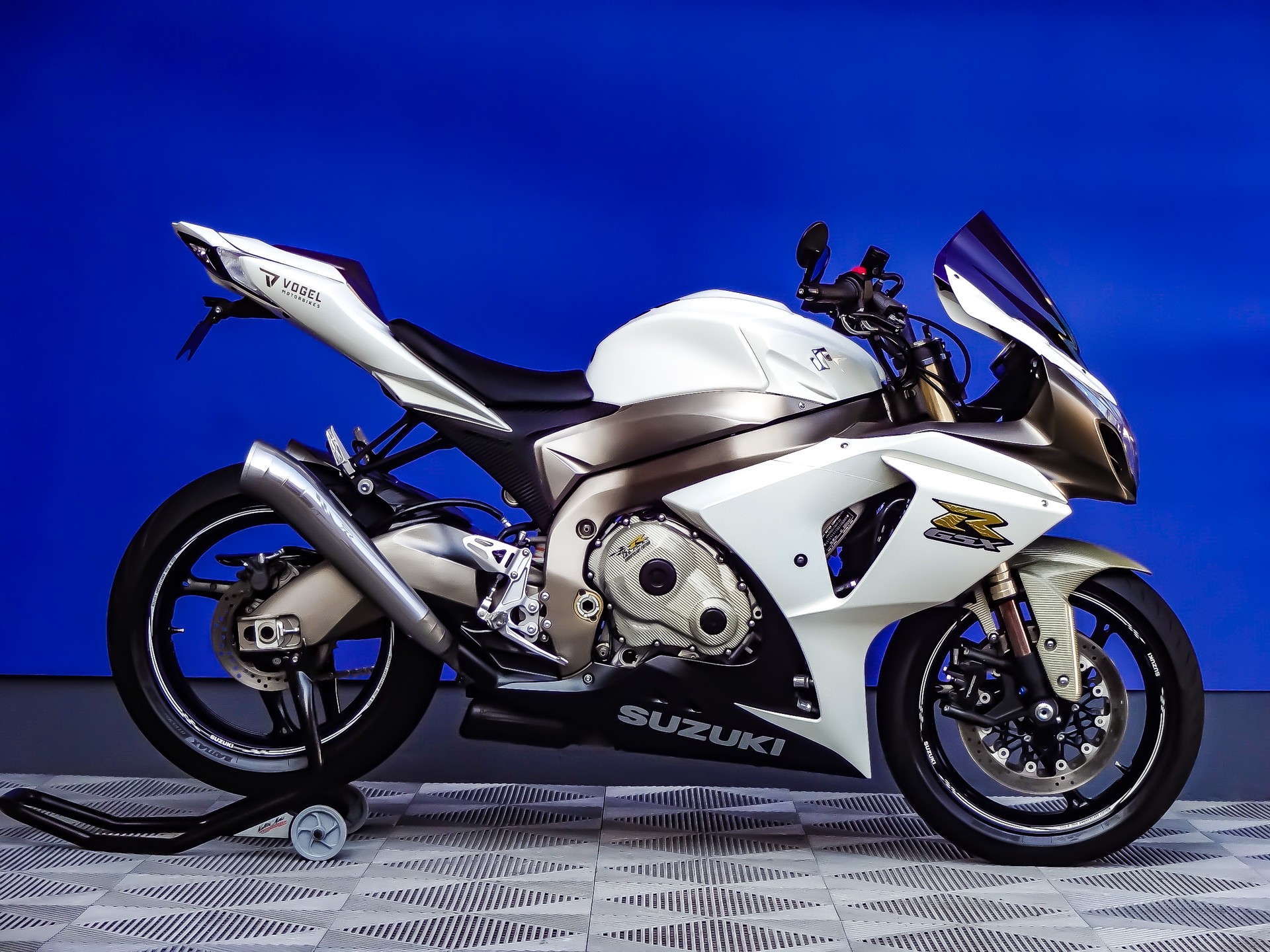 SUZUKI GSX-R 1000 L0