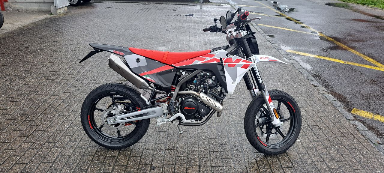 FANTIC Motard