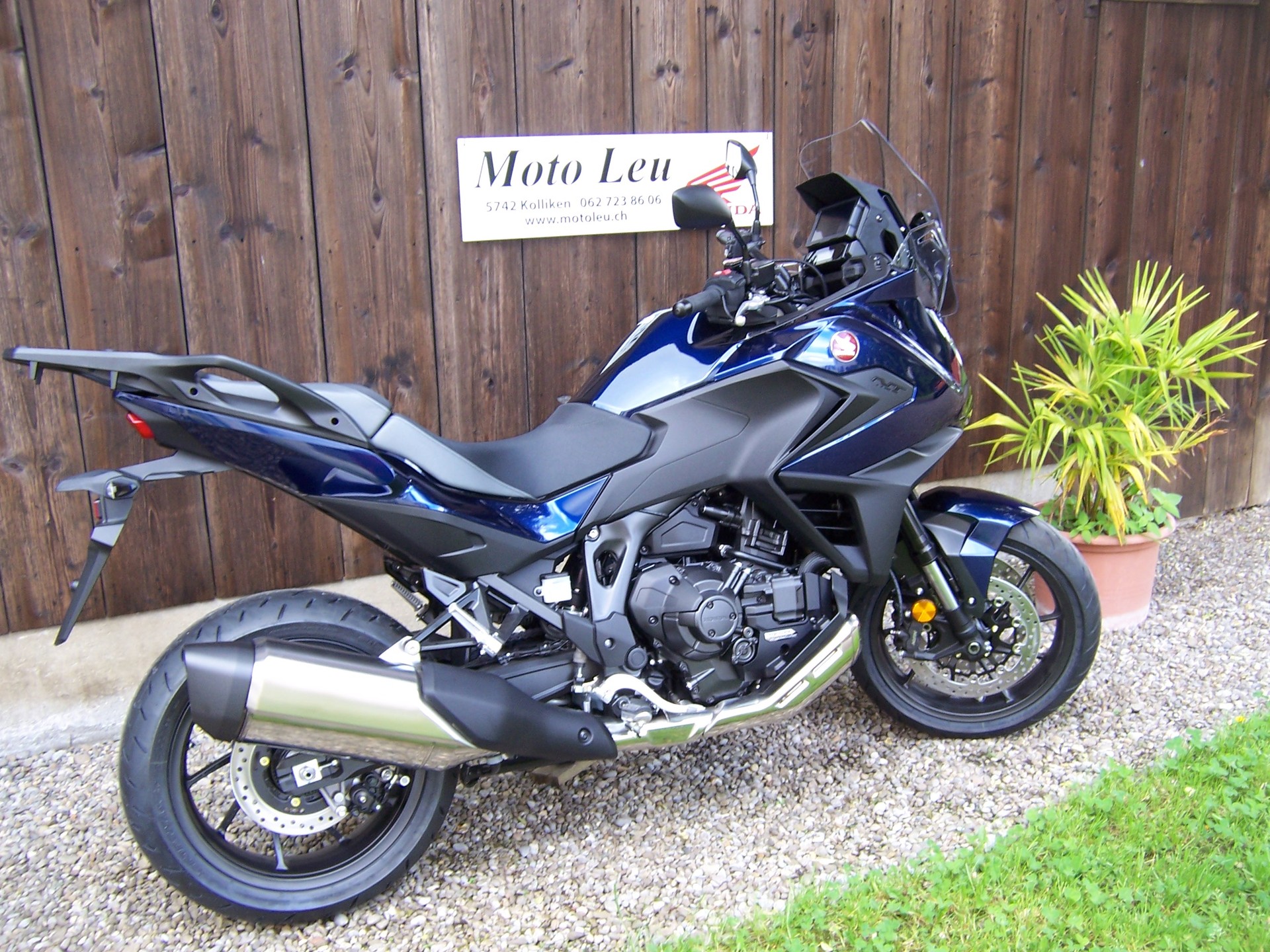 HONDA NT 1100 DCT-showroom-element-3