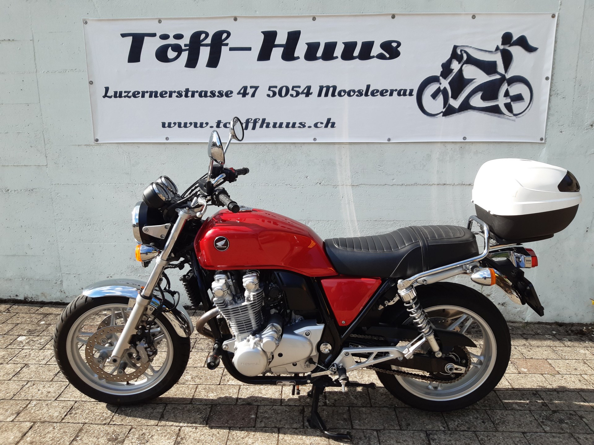 HONDA CB 1100 A-showroom-element-3