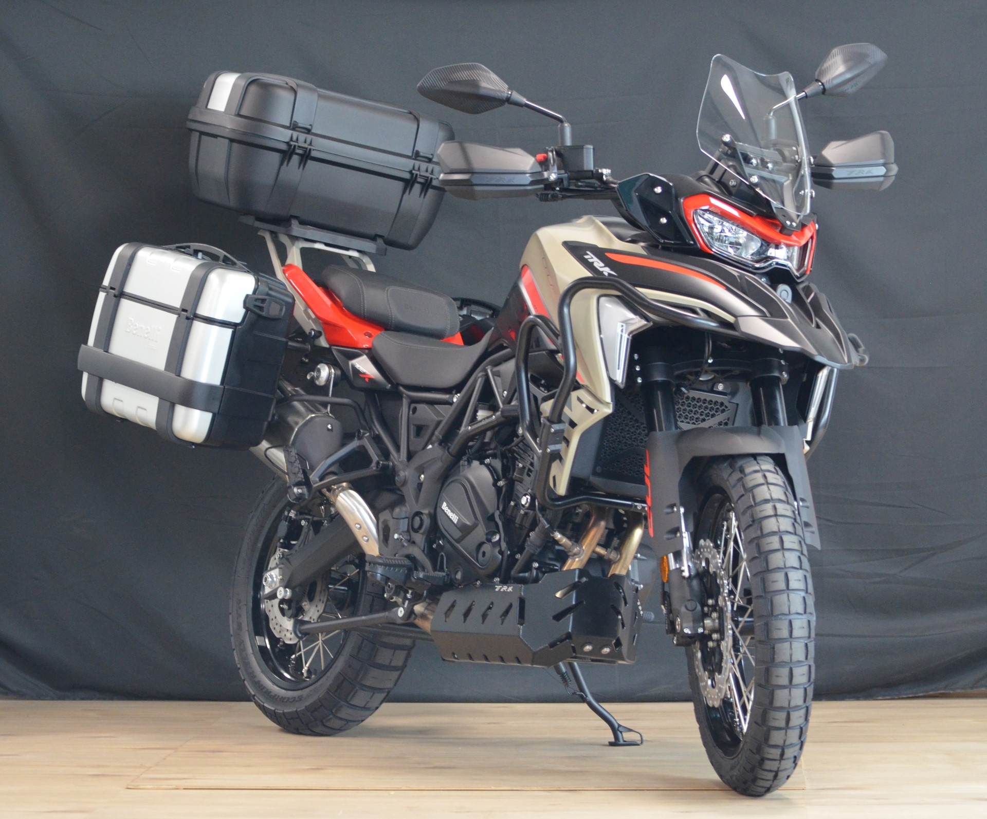 BENELLI TRK 702 X
