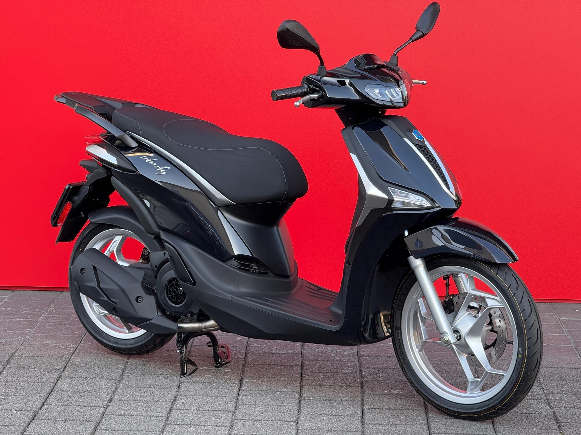 PIAGGIO Liberty 125 E5+-showroom-element-3