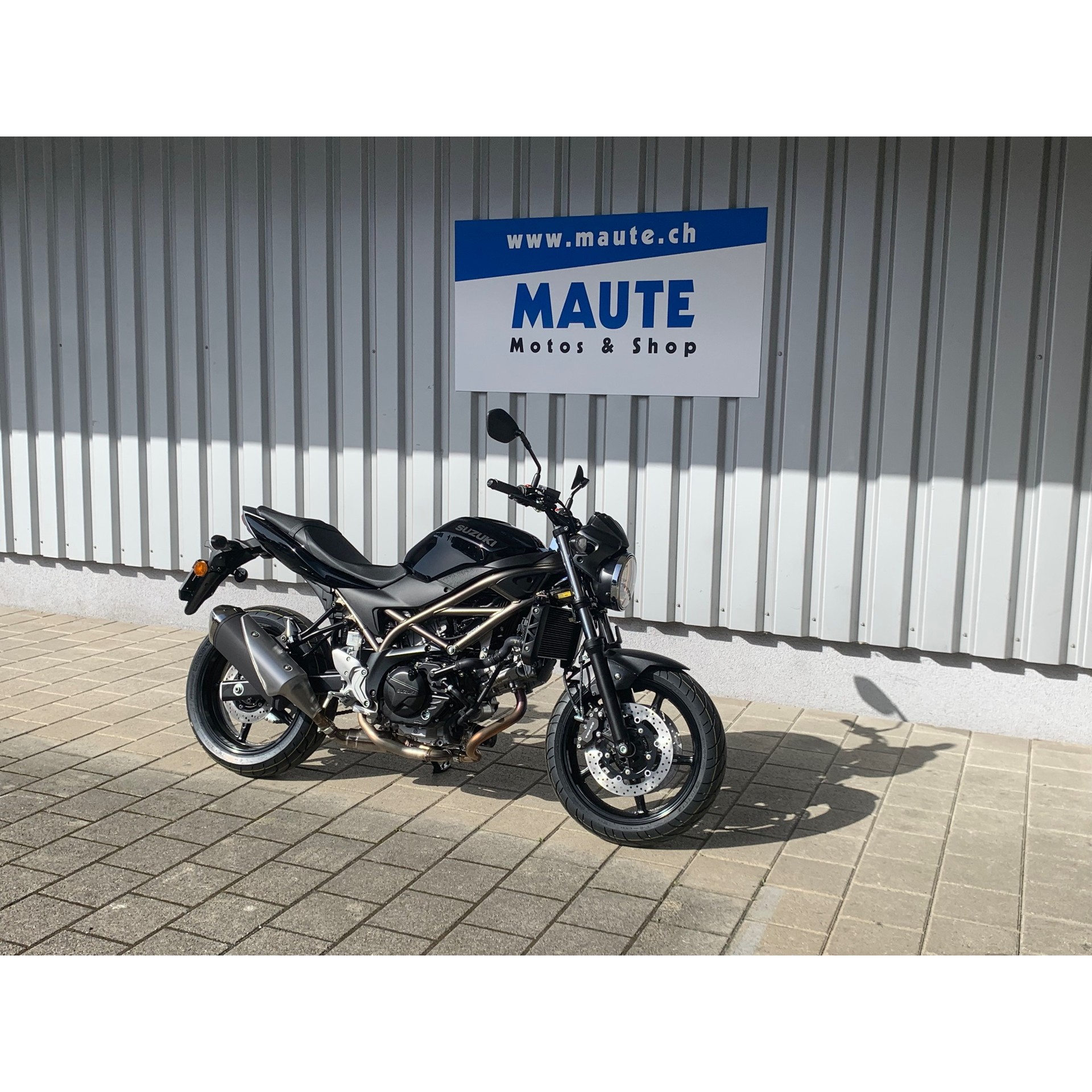 SUZUKI SV 650 (35kW)-showroom-element-2