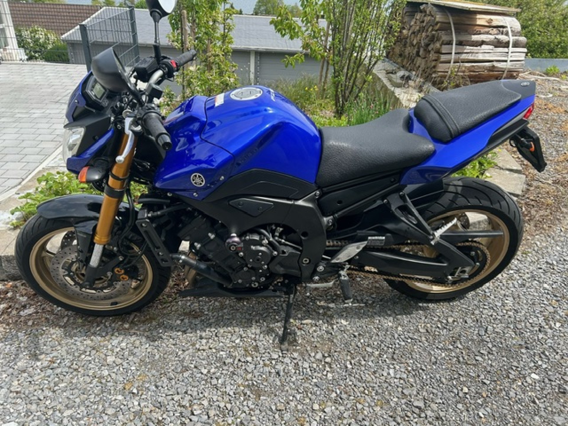 YAMAHA FZ 8 N