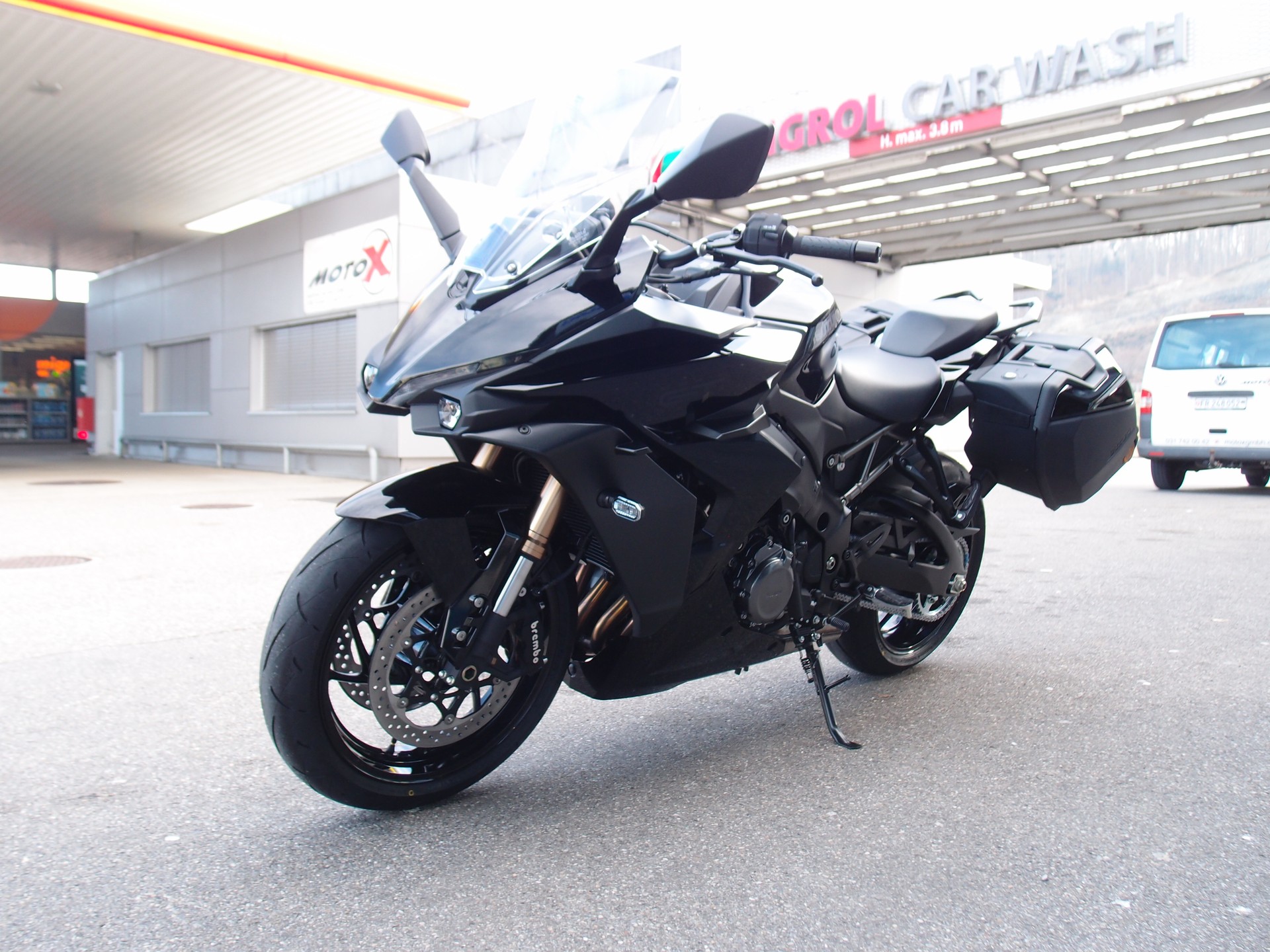 SUZUKI GSX-S 1000 GT Travel-image-5