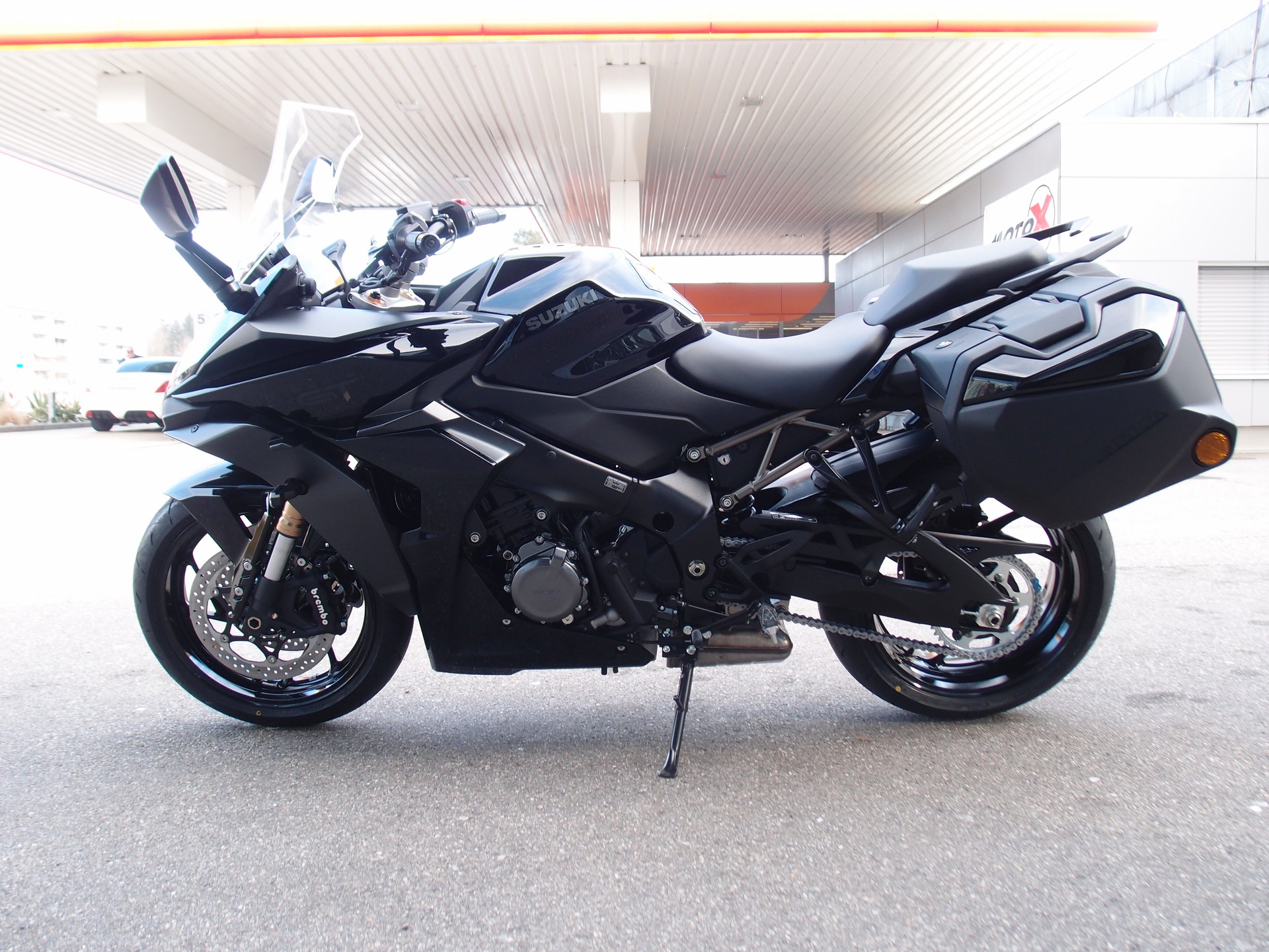 SUZUKI GSX-S 1000 GT Travel-image-2