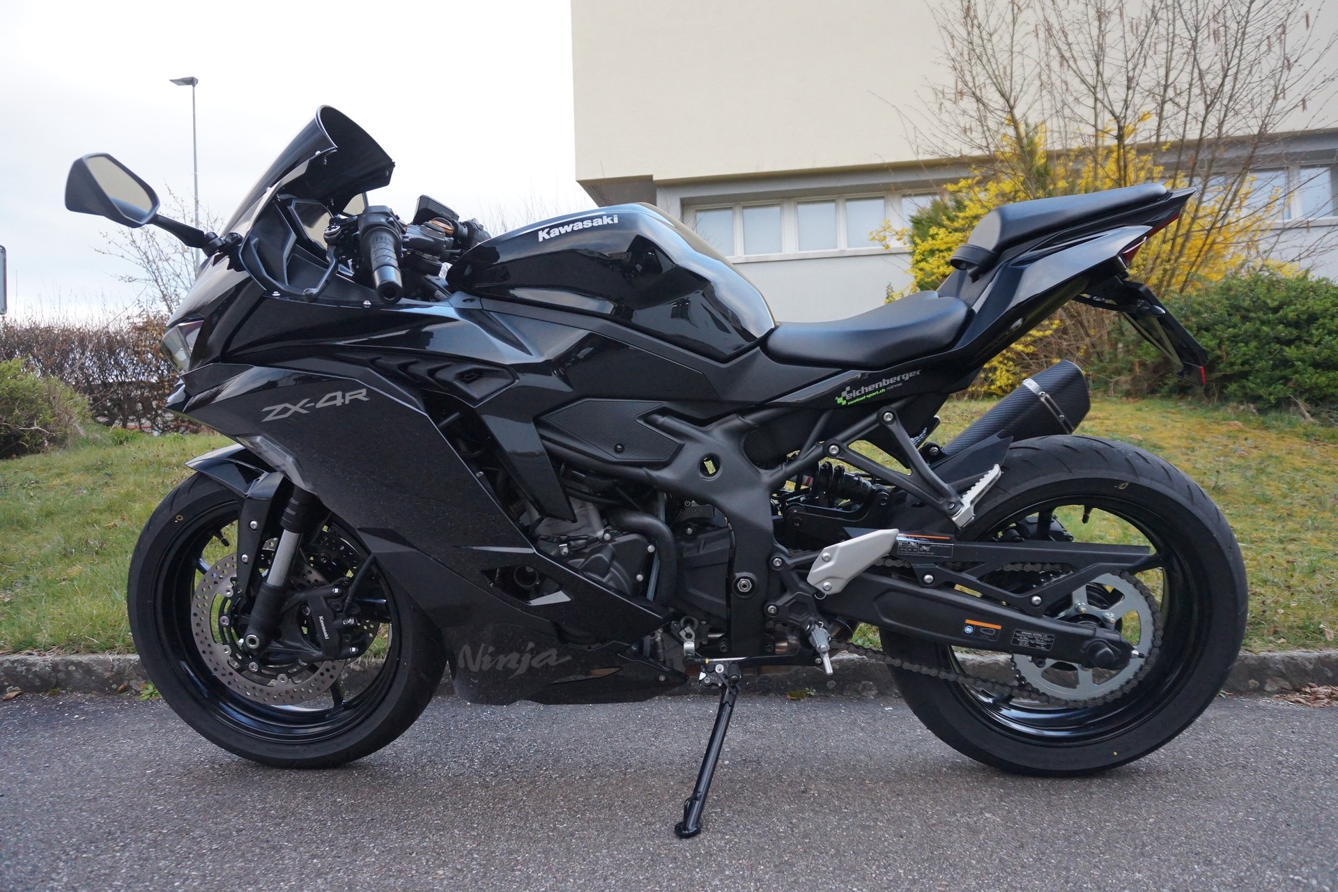KAWASAKI Ninja ZX-4R ABS (57kW/35kW) mit SC Project SC1-S Karbon Auspuff-image-7