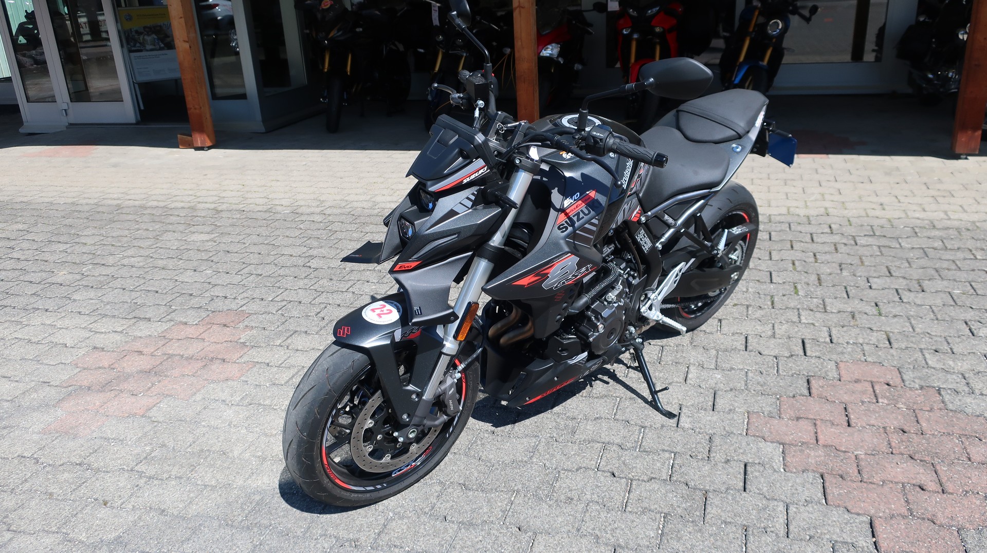 SUZUKI GSX 8 S EVO (35kW)
