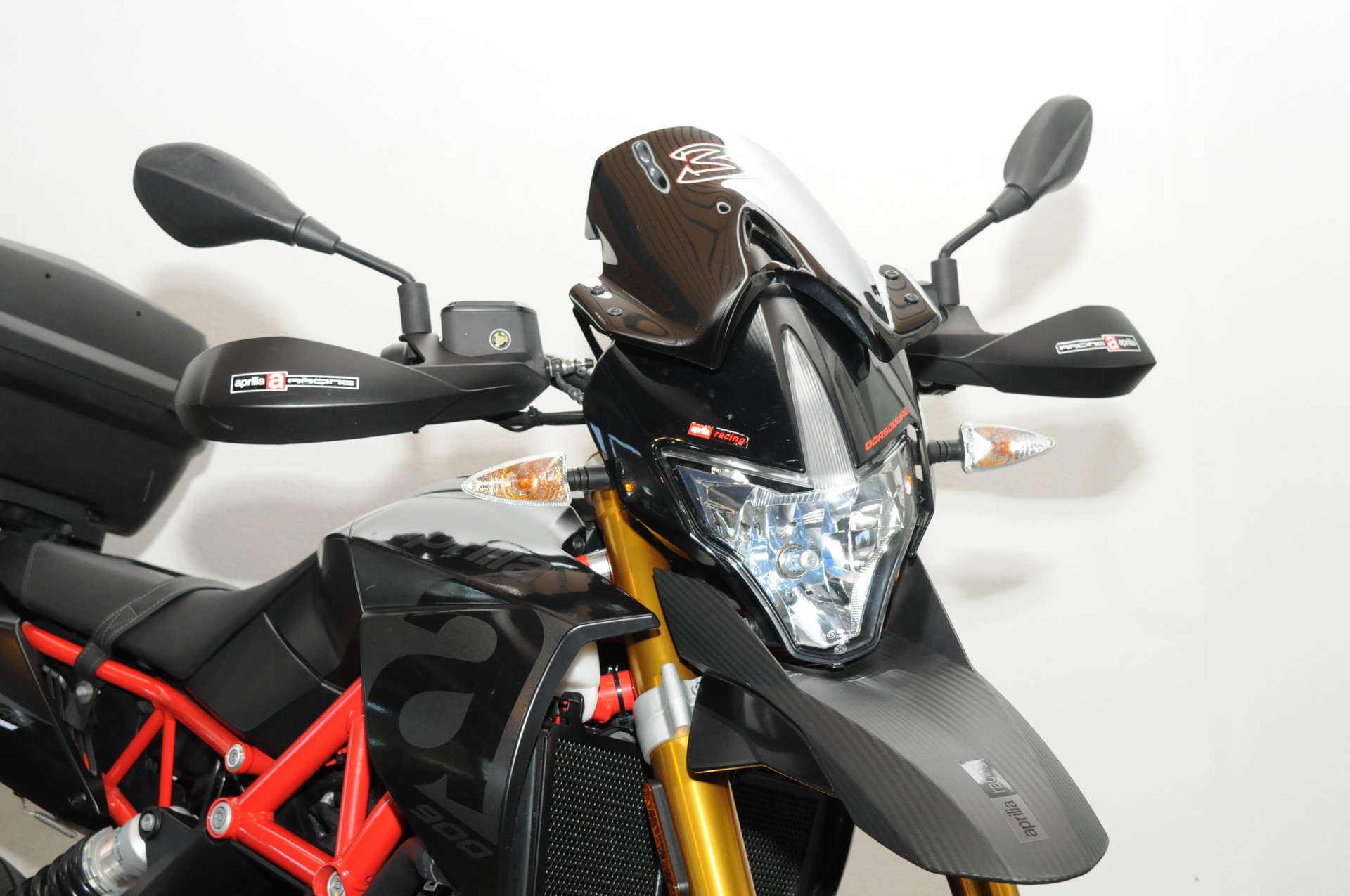 APRILIA Dorsoduro SMV 900-image-4