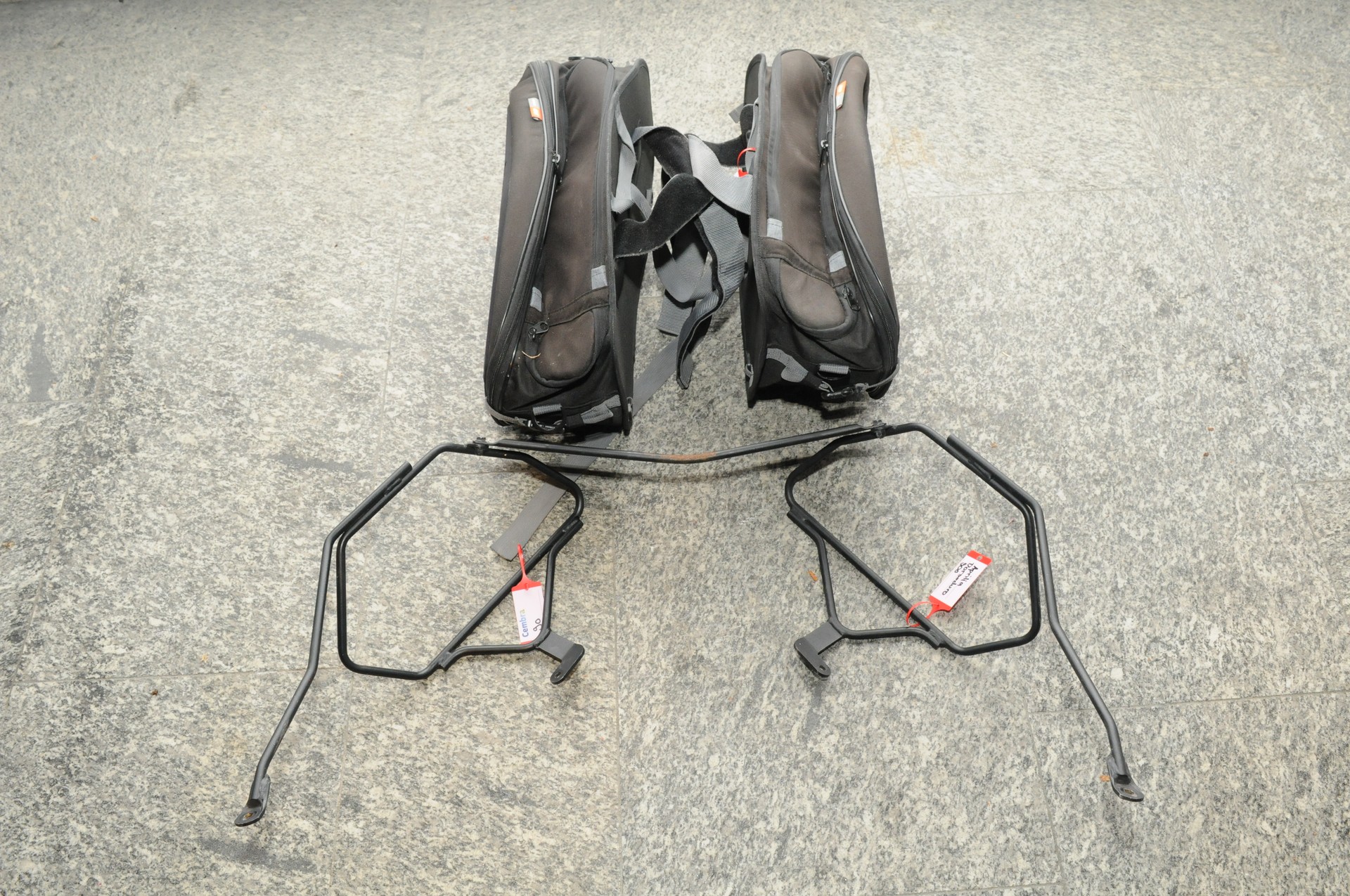 APRILIA Dorsoduro SMV 900-image-5