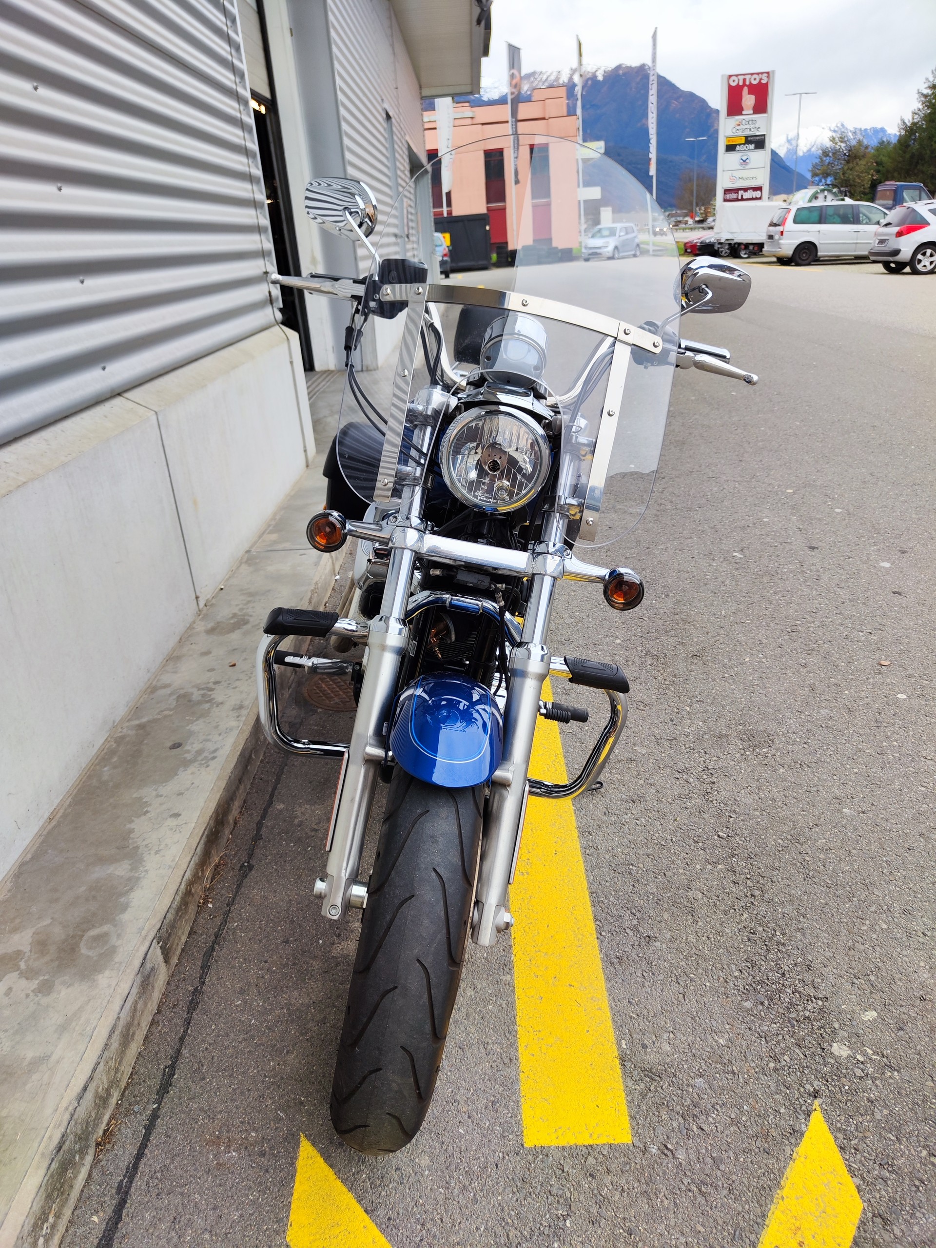 HARLEY-DAVIDSON XL 1200 T Super Low ABS-showroom-element-3