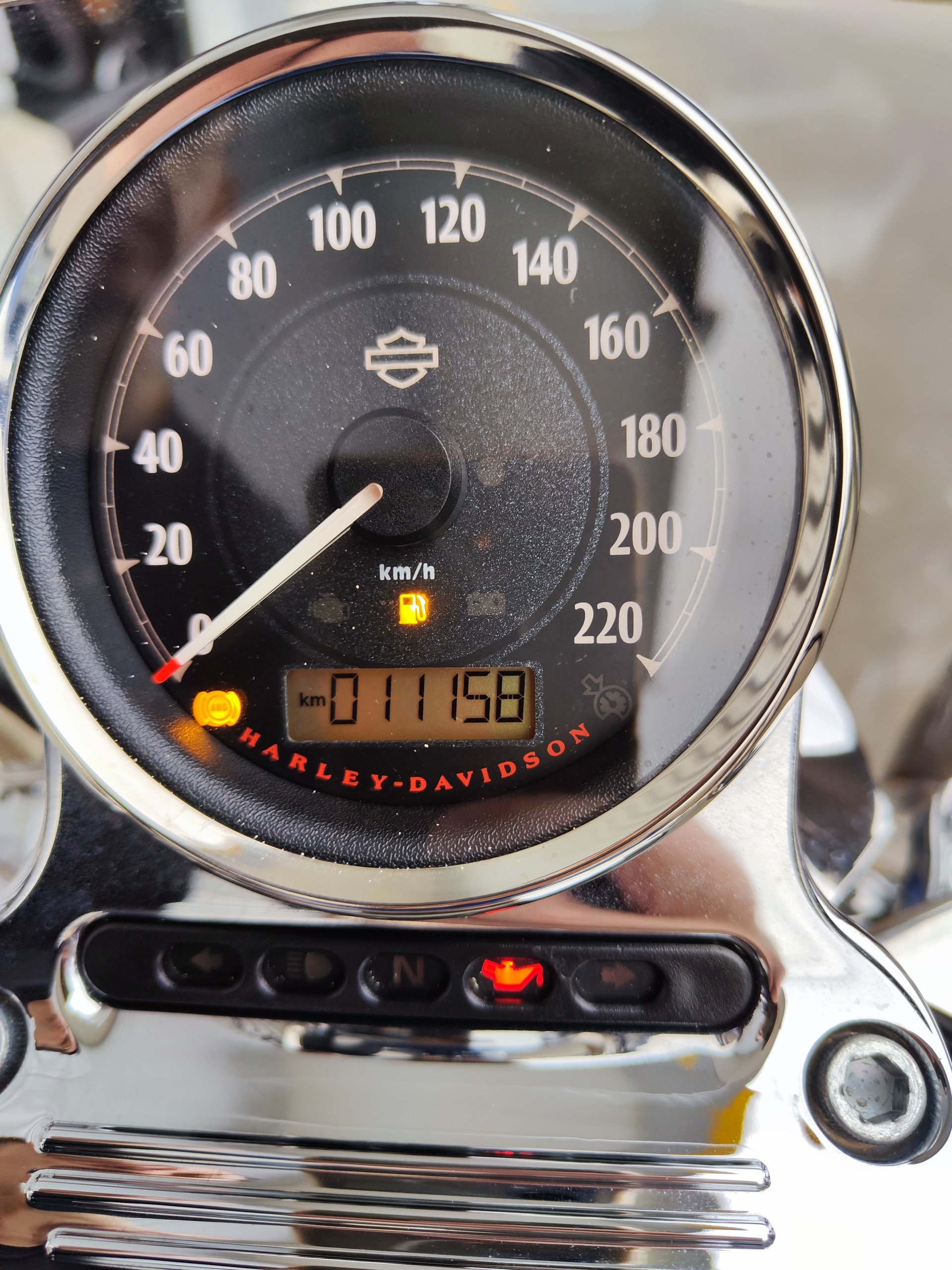 HARLEY-DAVIDSON XL 1200 T Super Low ABS-showroom-element-2