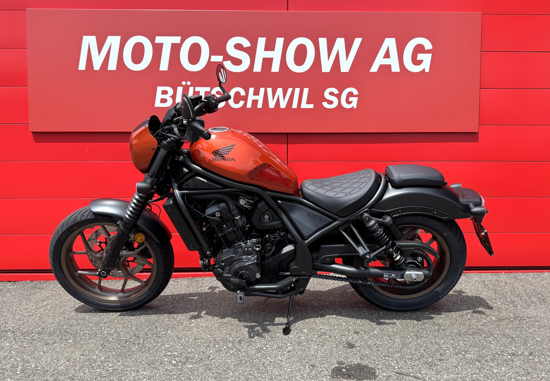 HONDA Special Edition-showroom-element-3
