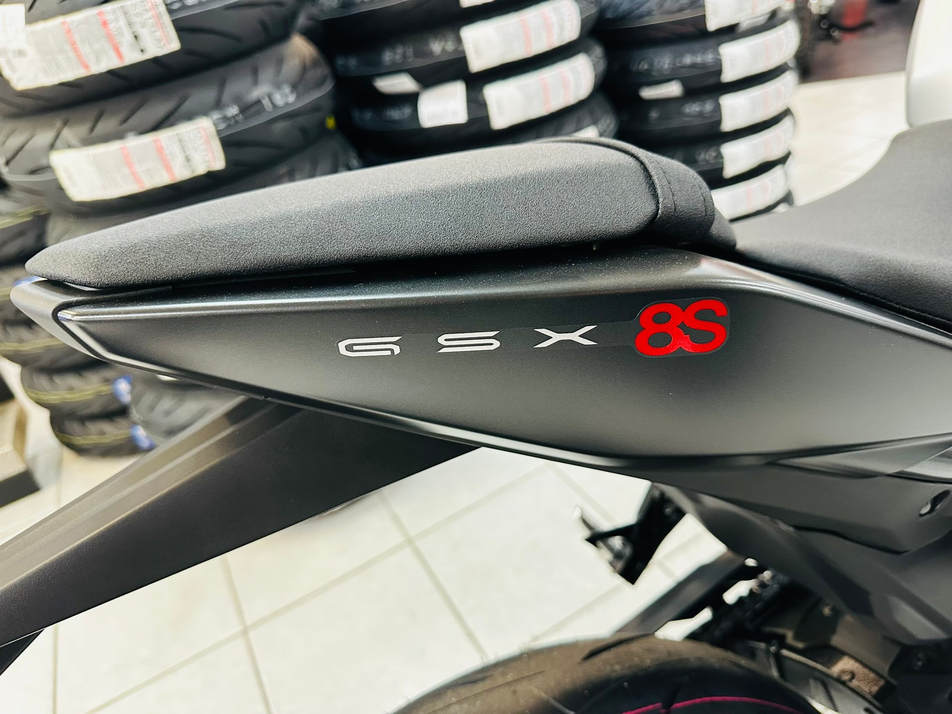 SUZUKI GSX 8 S (35kW)-image-3