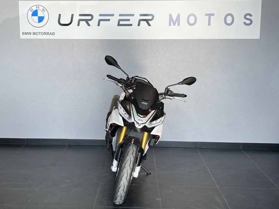 APRILIA Tuono V4 1100-showroom-element-2