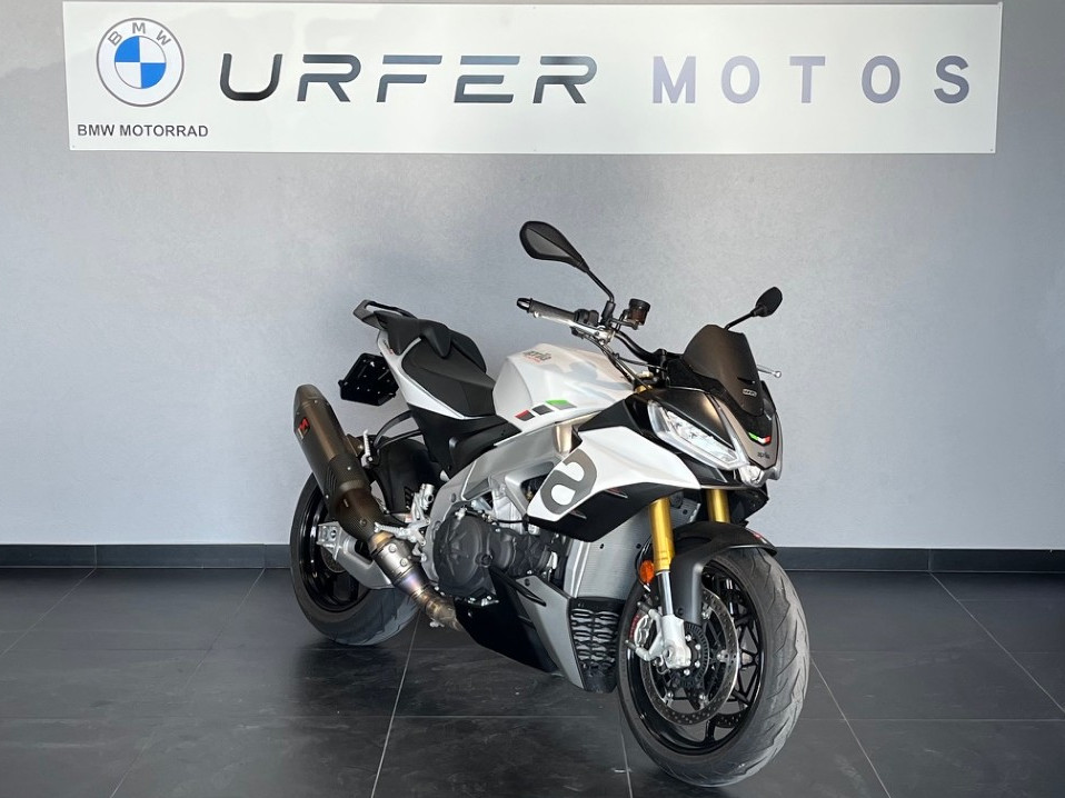 APRILIA Tuono V4 1100-showroom-element-1