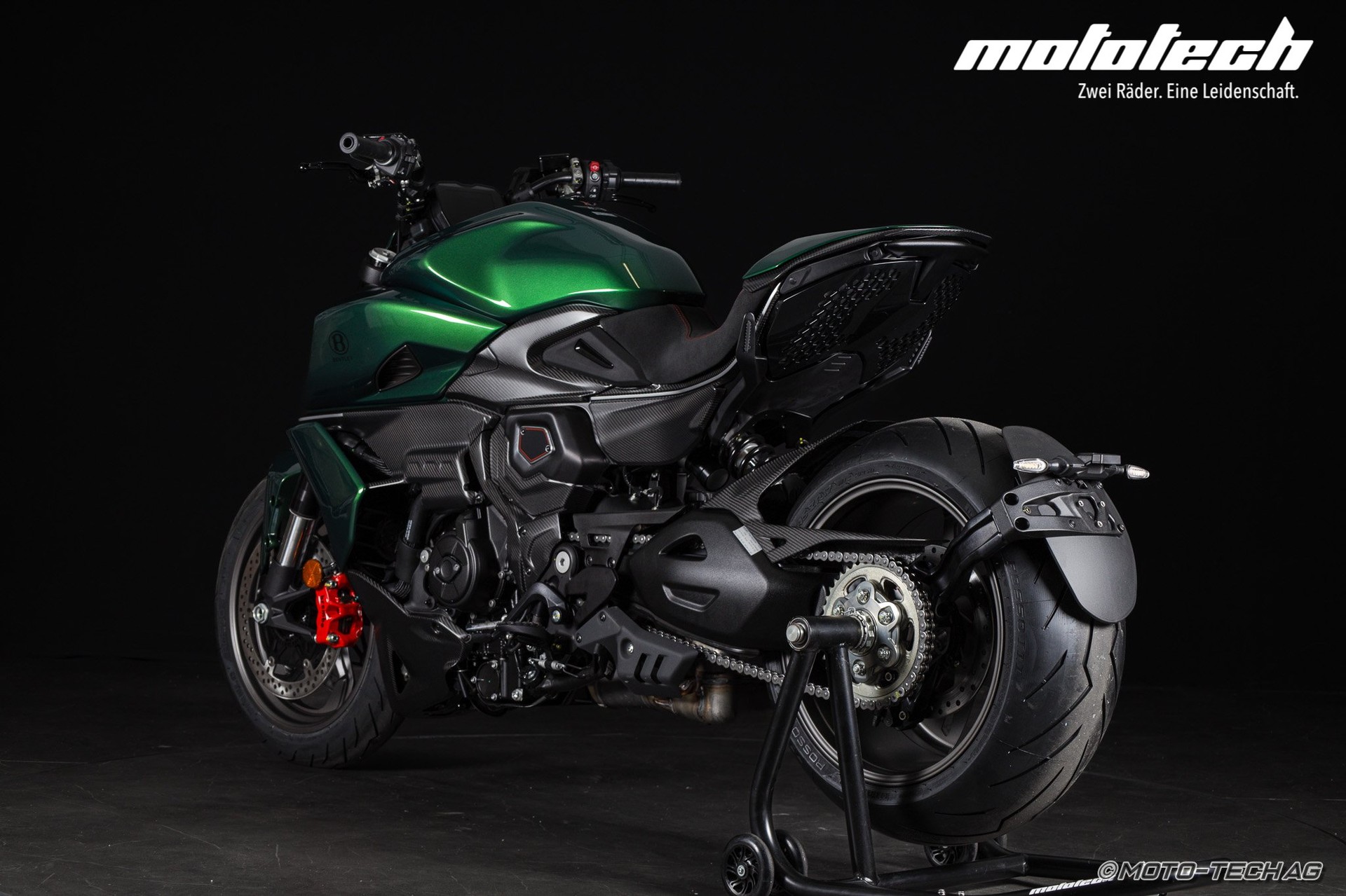 DUCATI Diavel V4 Bentley N.480/500-showroom-element-3