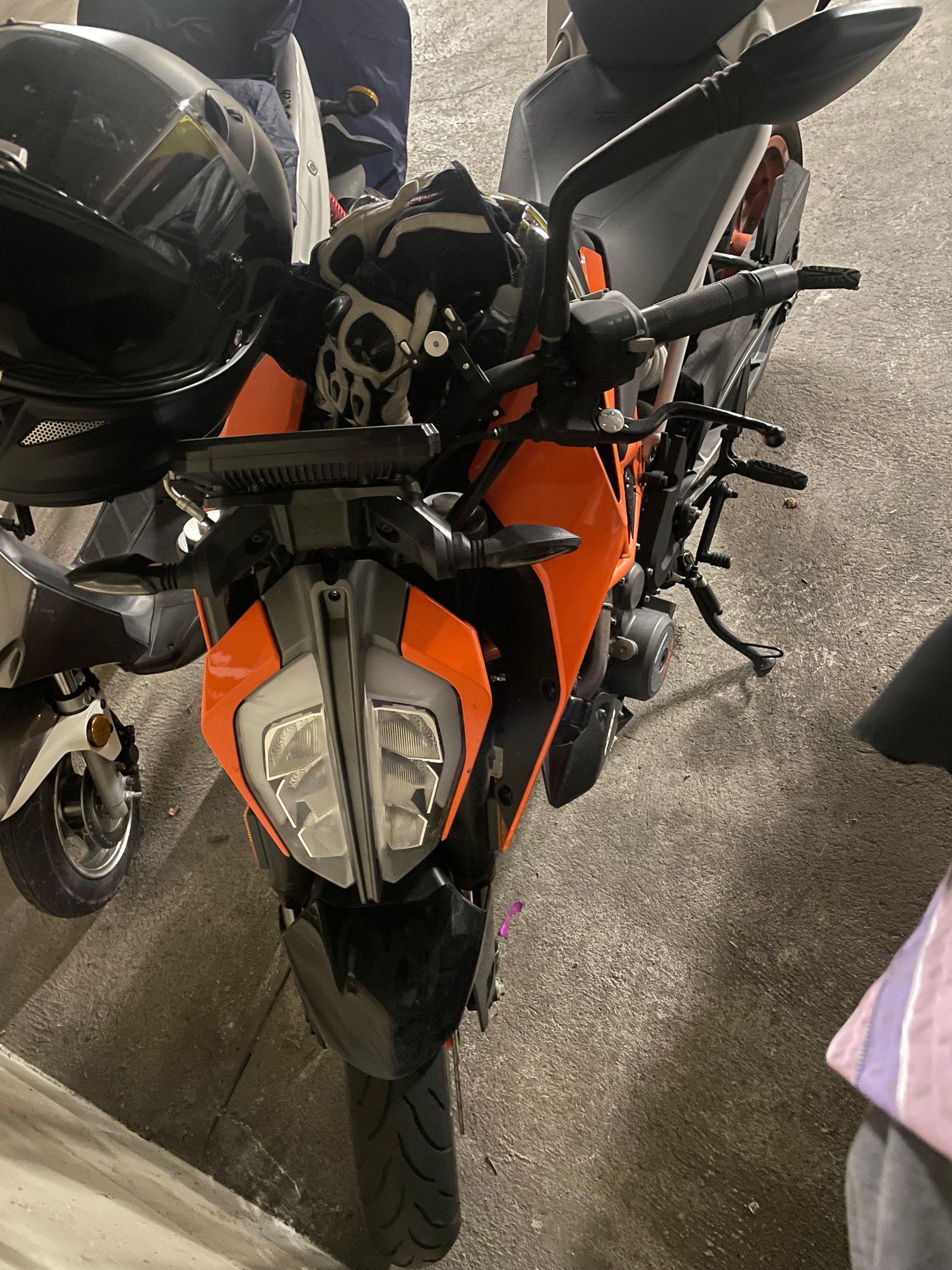 KTM 390 Duke ABS-image-2
