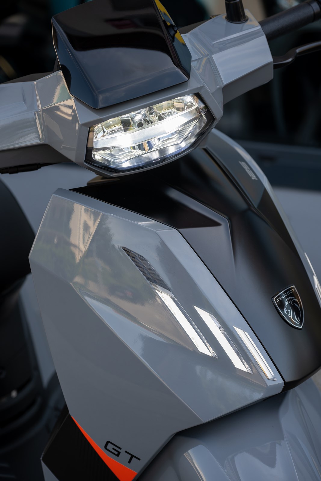 PEUGEOT Tweet 125 GT-image-3