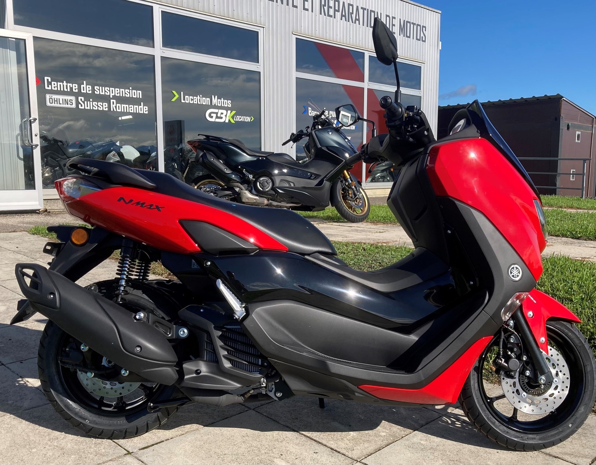 YAMAHA N-Max GPD 125-showroom-element-1